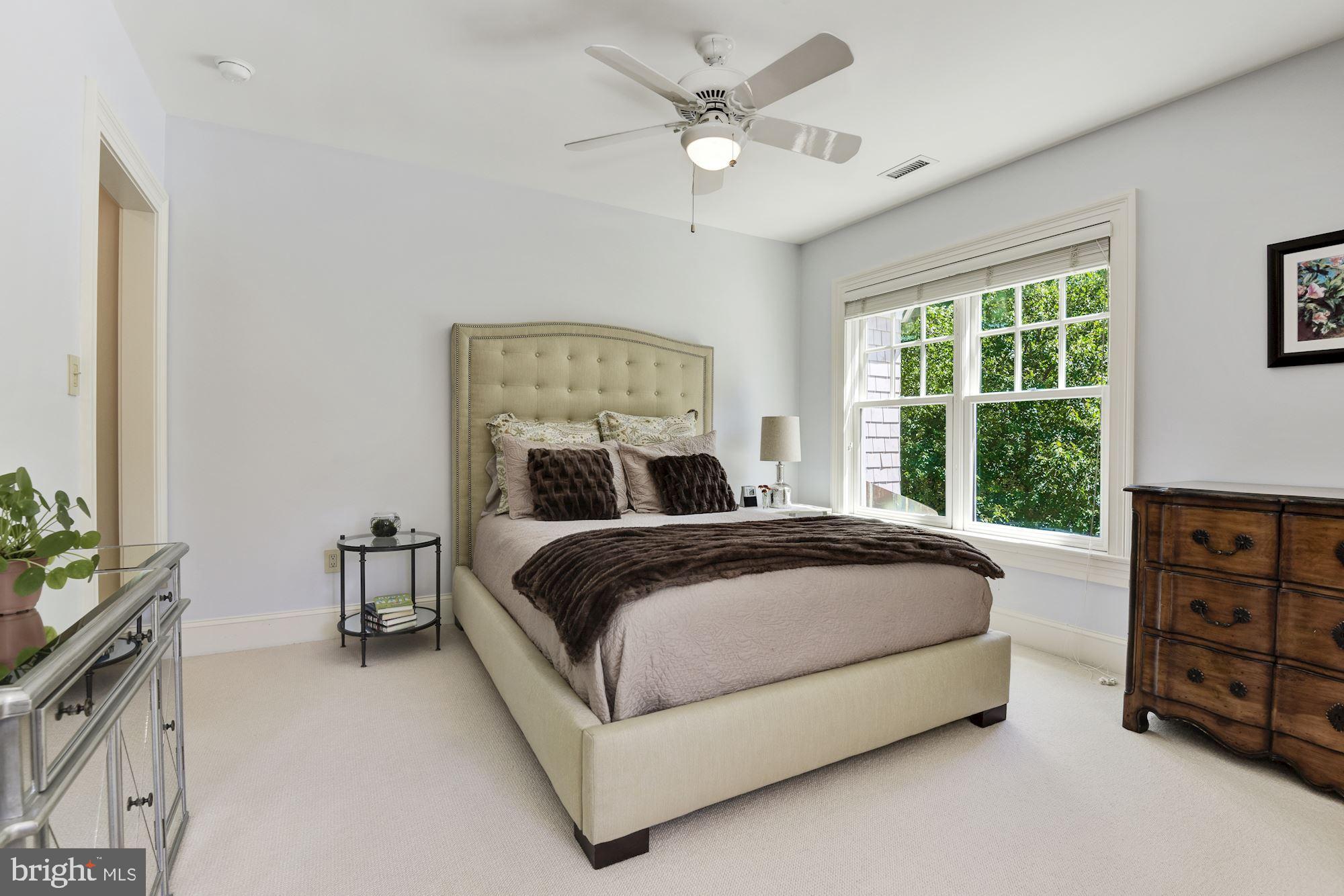 SPRING VALLEY - Residential