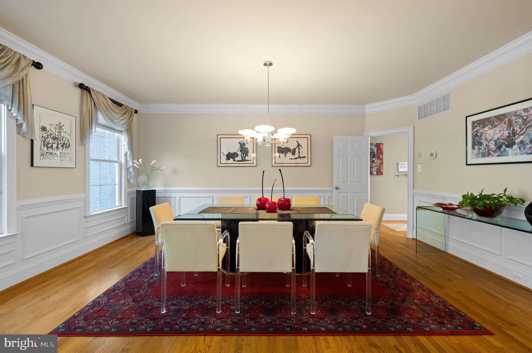 CHERRY CREEK - Residential