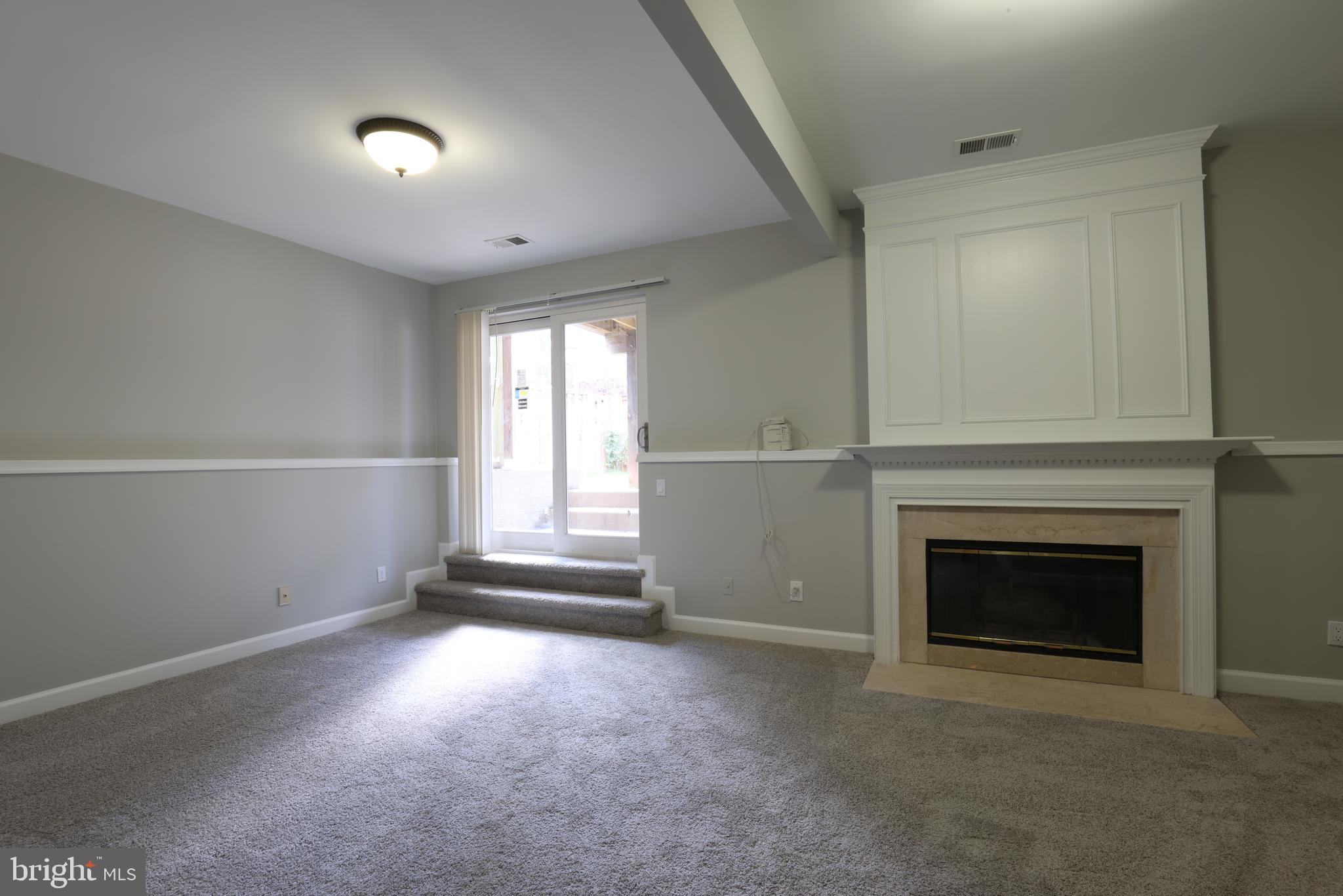 CASCADES - Residential Lease