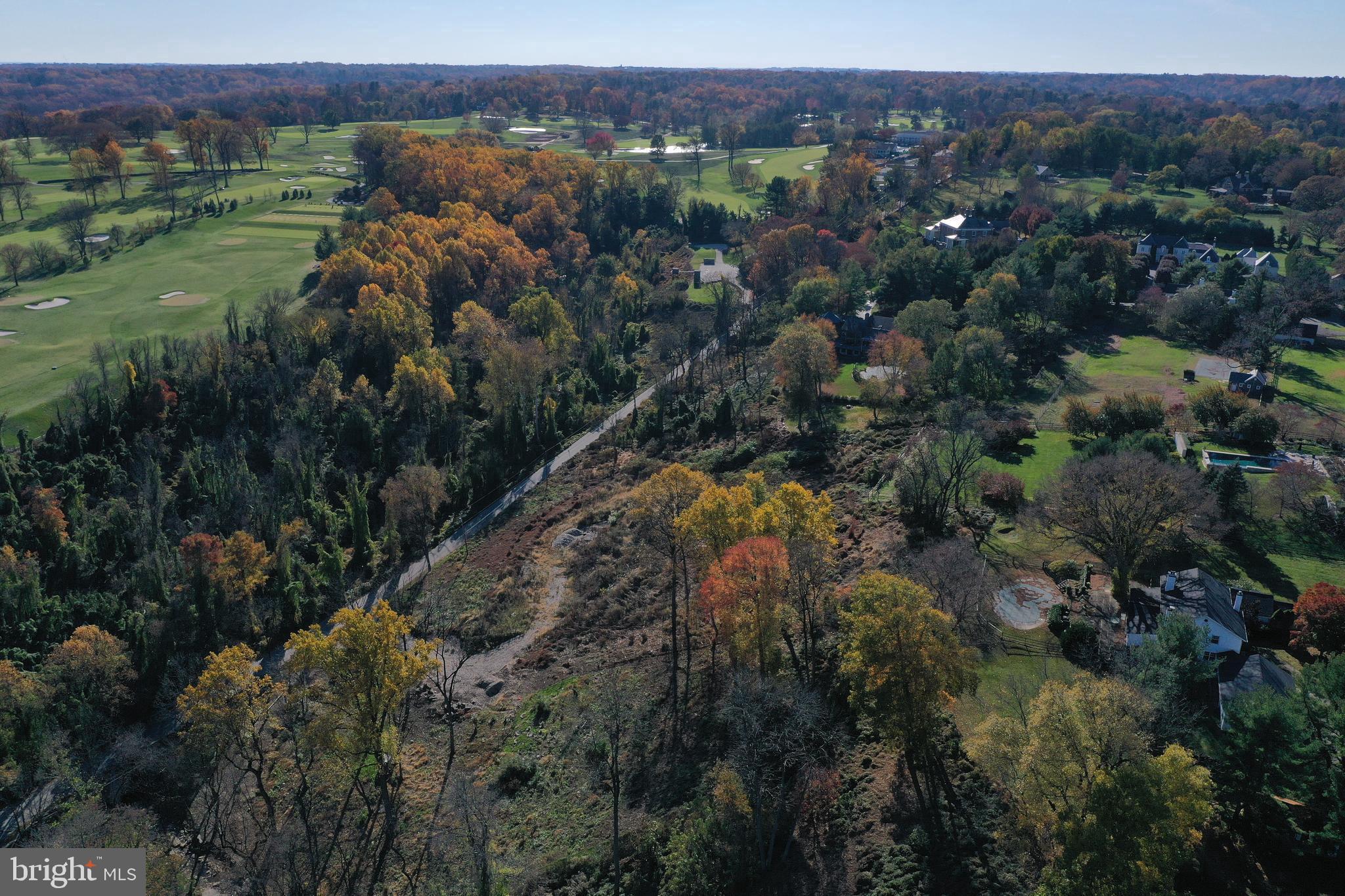 GLADWYNE - Land