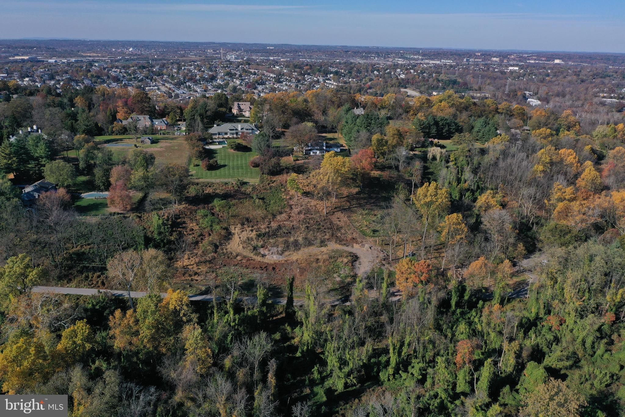 GLADWYNE - Land