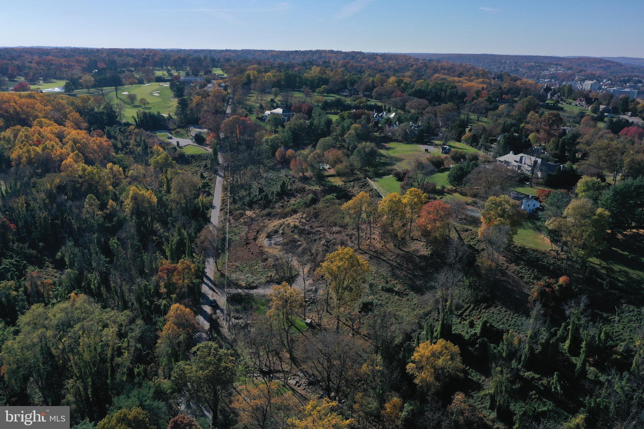GLADWYNE - Land