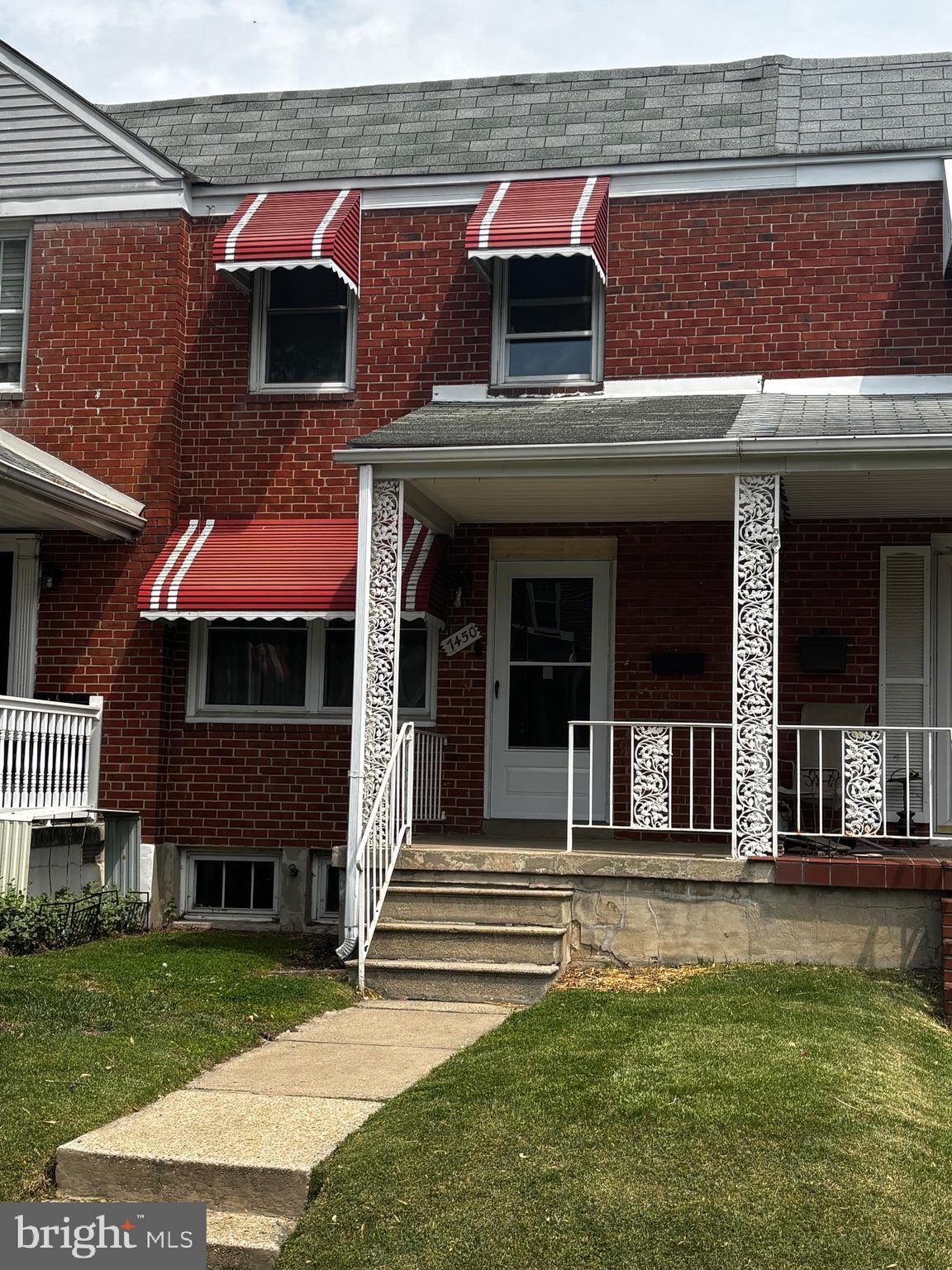 Great 3-bedroom, 1-bath brick townhome priced to sell! Hardwood floors throughout the main and upper levels, along with an updated full bath. Lovingly maintained by long-term tenants for the past 10 years, this home is now ready for its next chapter — whether as your new home or a great addition to your investment portfolio.
The property has been freshly painted following tenant move-out. Seller replaced the kitchen countertop and installed a new front screen door. Major updates include a 3-year-old rubber roof, replaced sewer line, and most windows already updated.
The unfinished basement offers excellent potential for additional rooms, storage, or a spacious rec room. Lead-free certificate available. Passed all Rental inspections. Sold as-is -Inspections for buyer info only.
