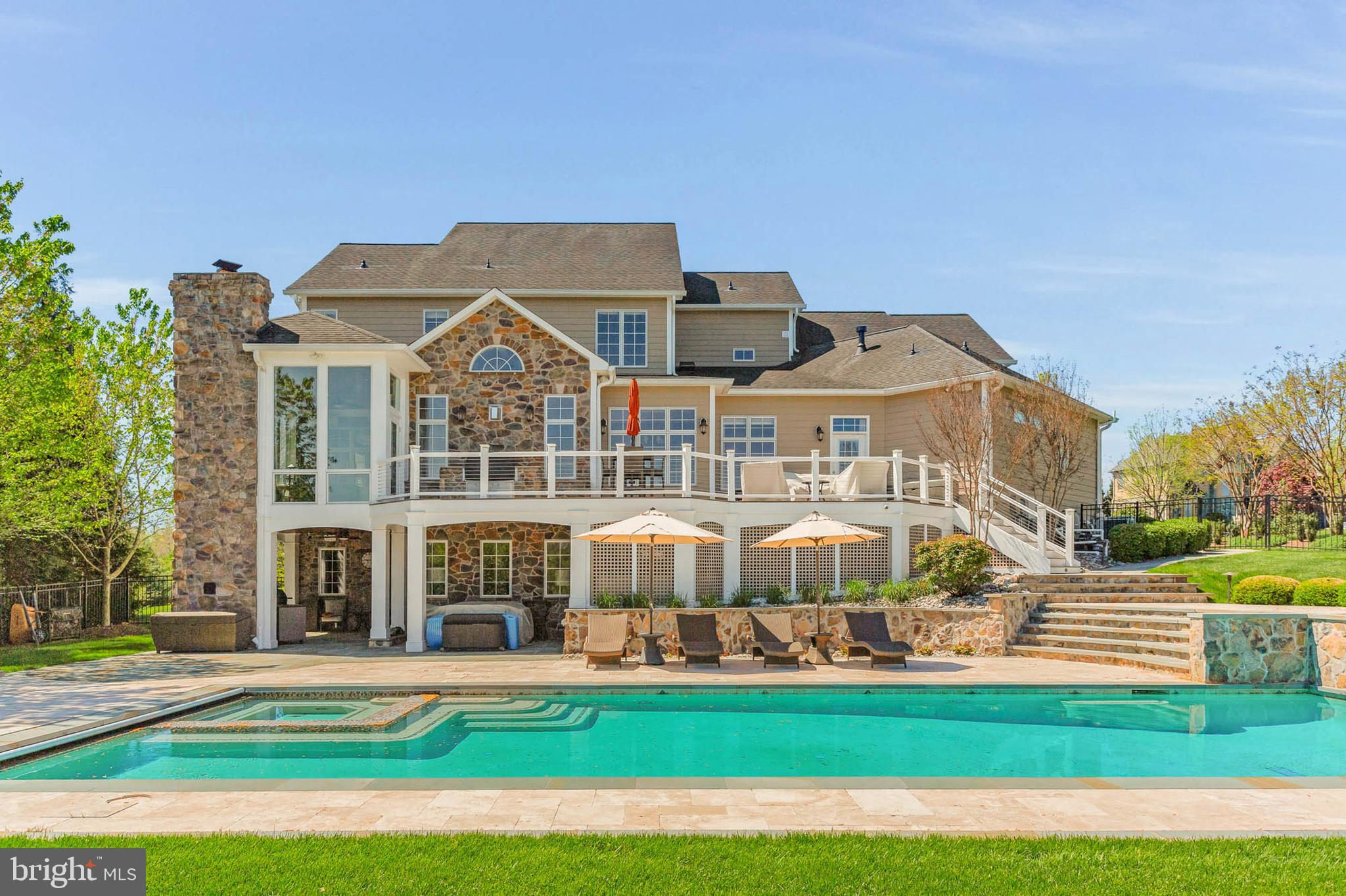 FOX MEADOW - Residential