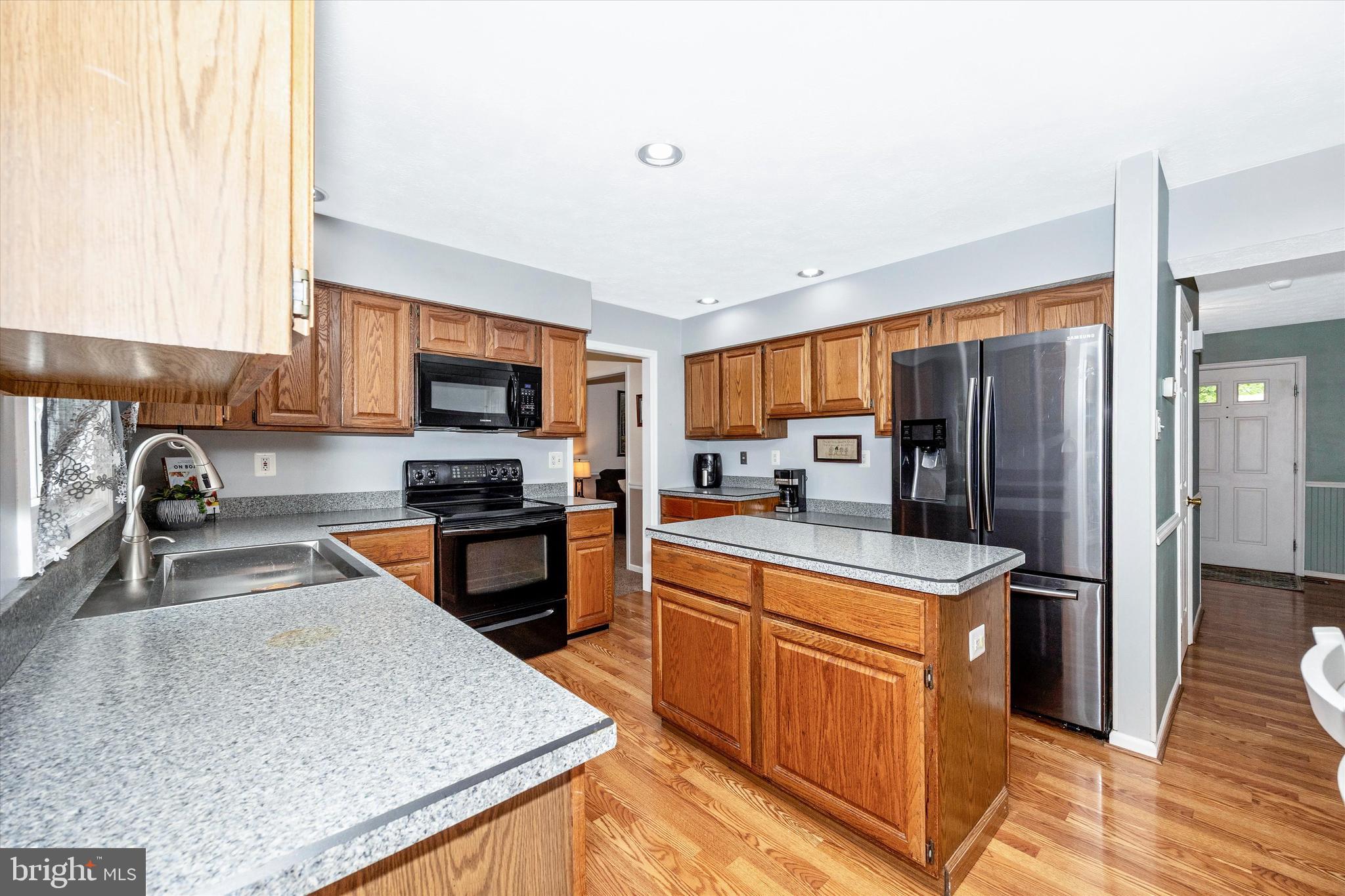 SUMMERFIELD - Residential