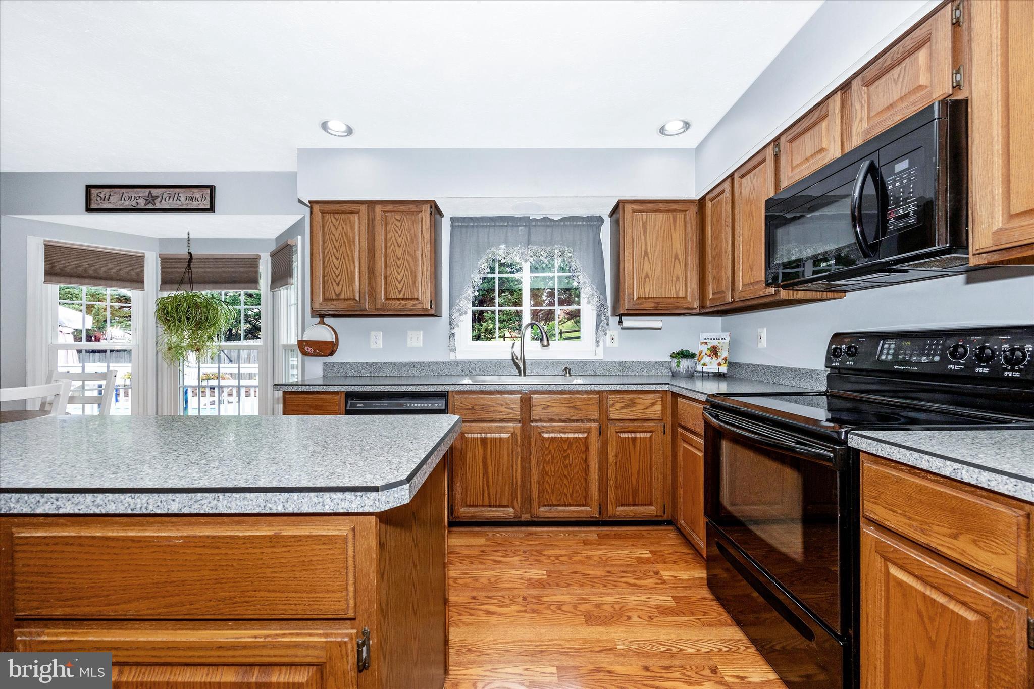 SUMMERFIELD - Residential