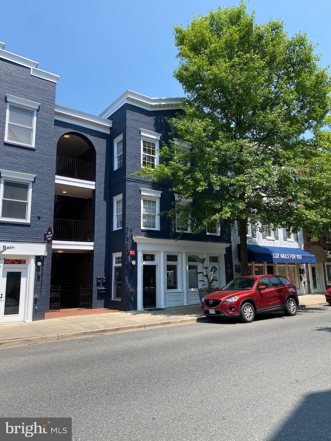 KENTLANDS MIDTOWN - Residential Lease