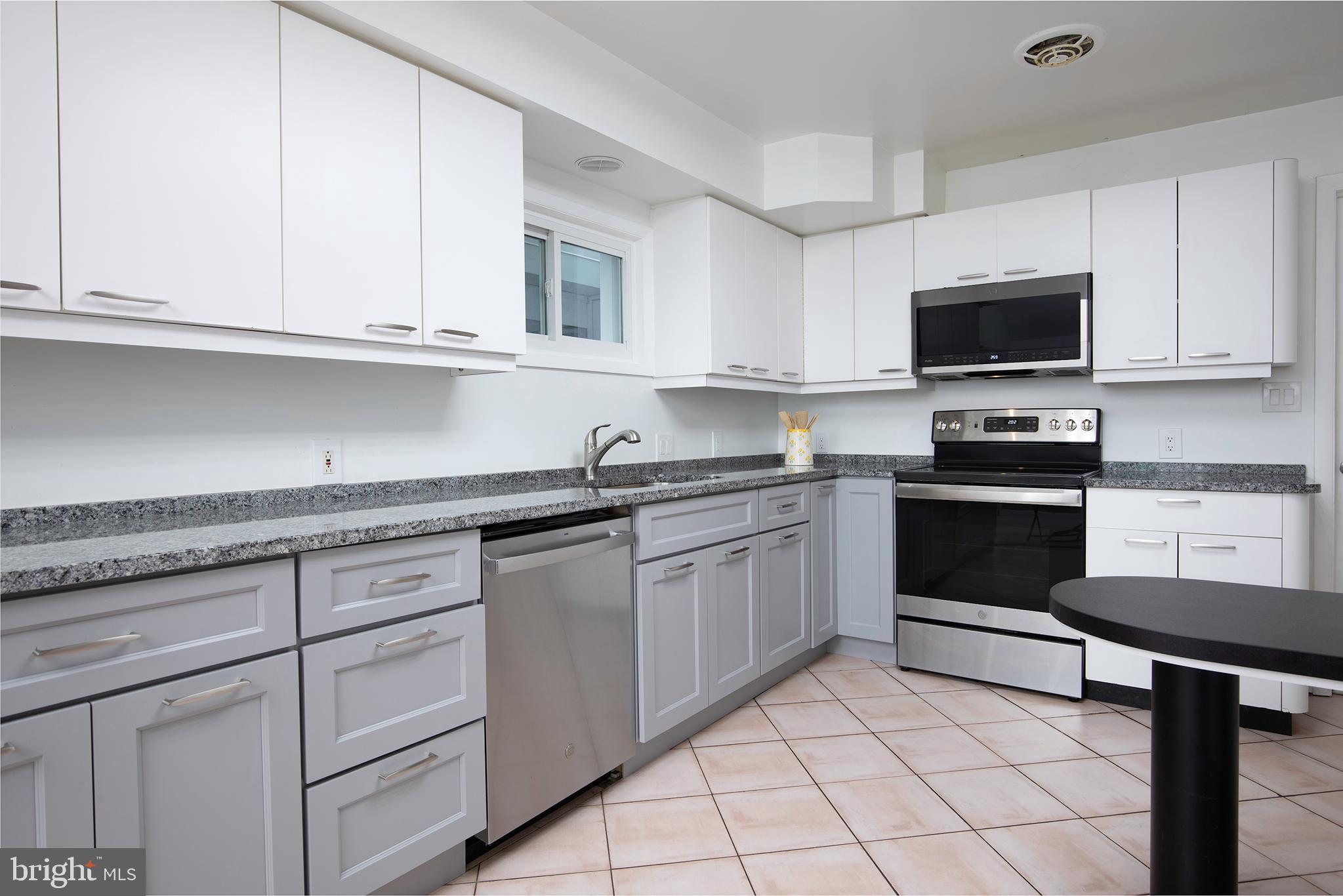 ASPEN KNOLLS - Residential