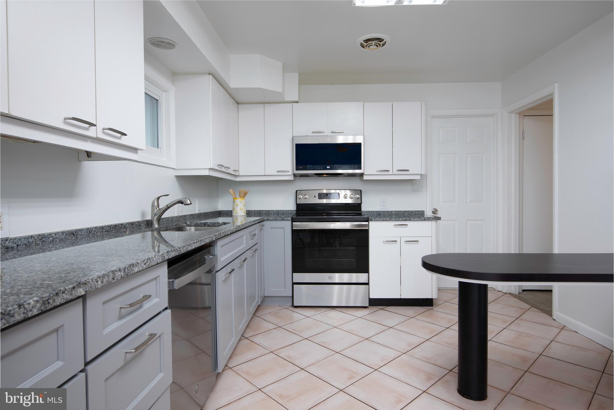 ASPEN KNOLLS - Residential
