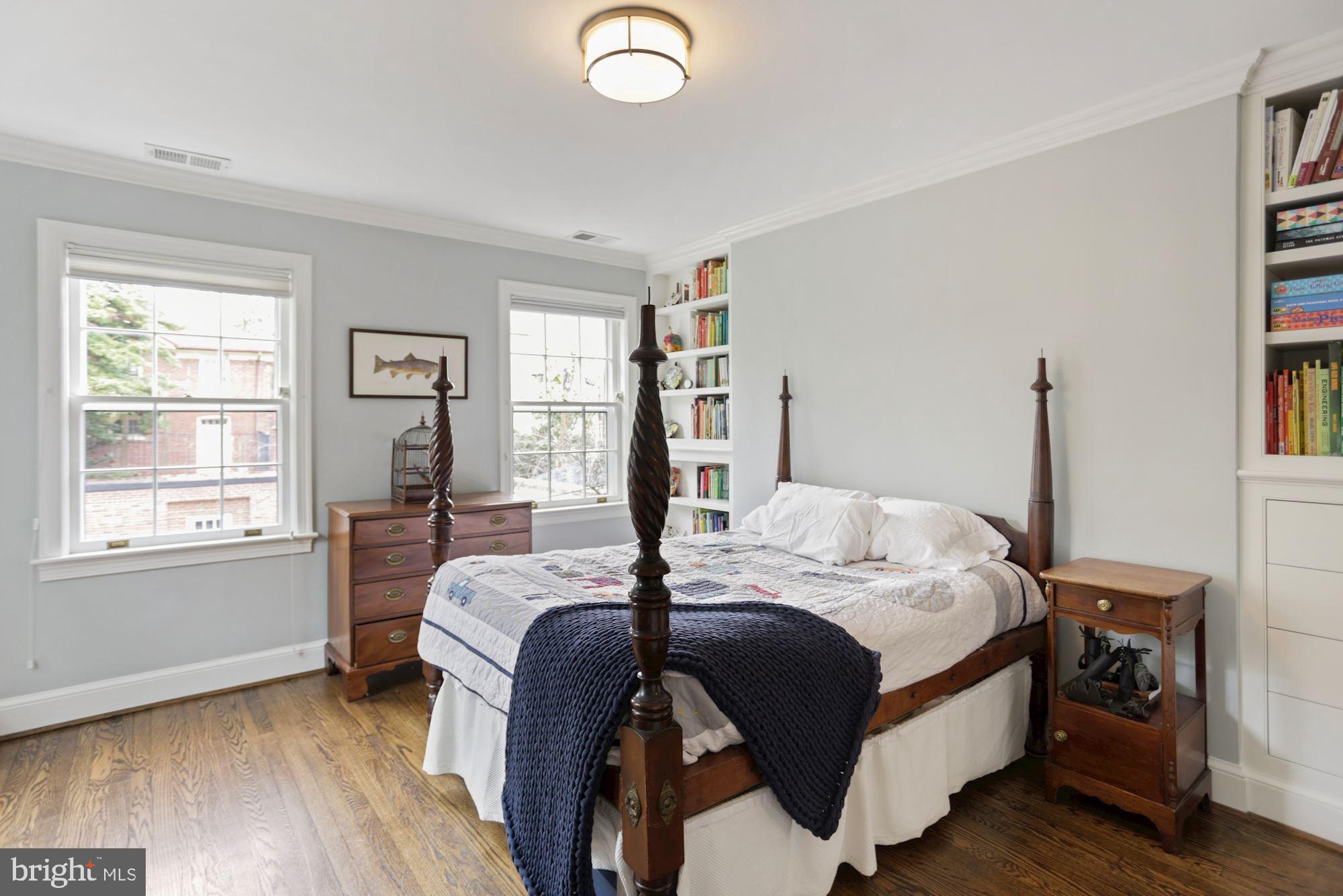 GEORGETOWN - Residential