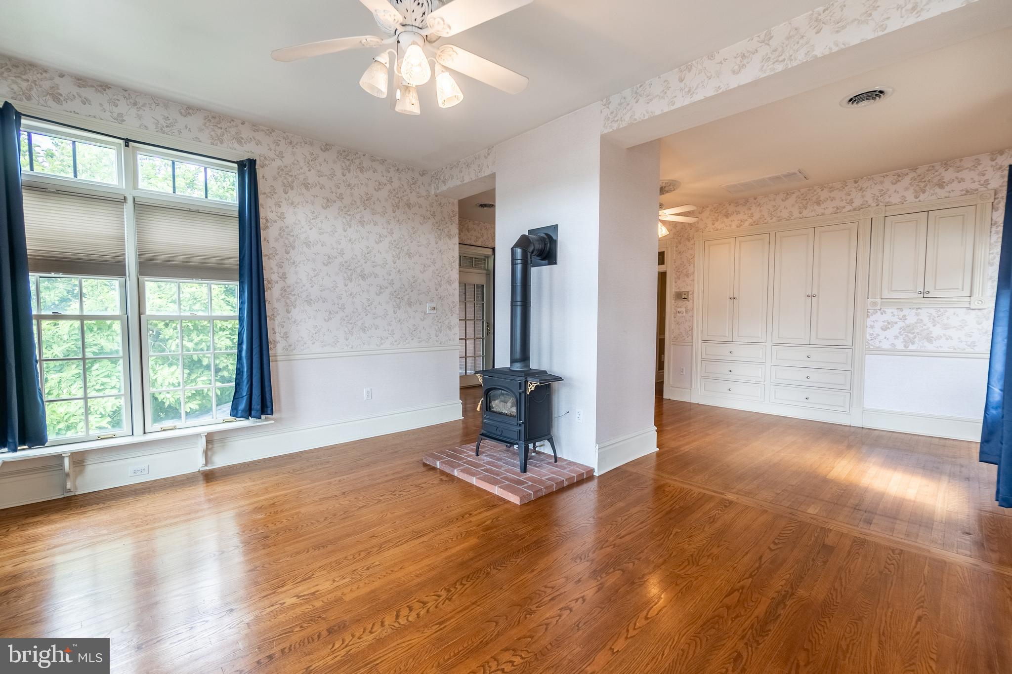 NEW OXFORD - Residential