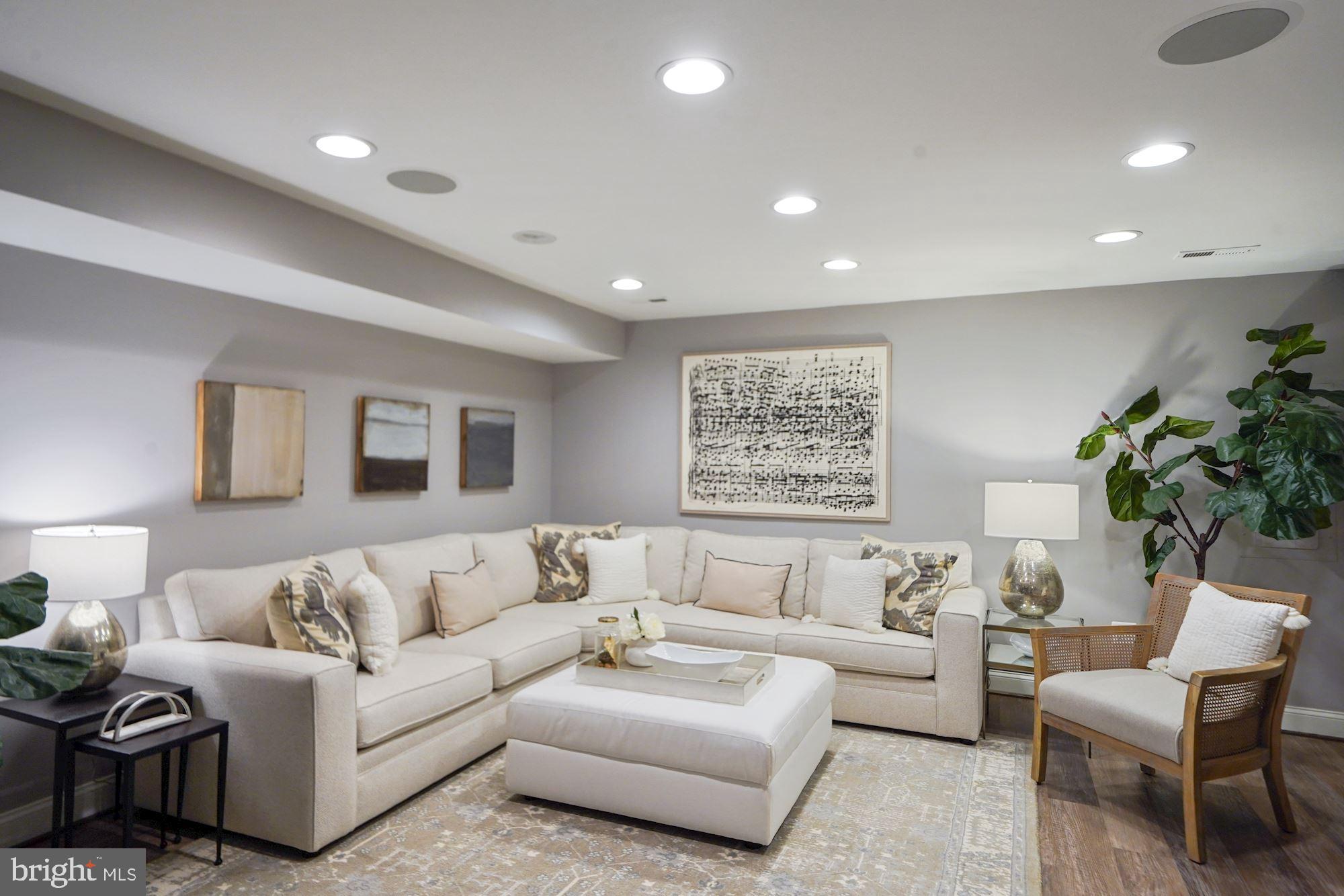GARRETS MILL - Residential