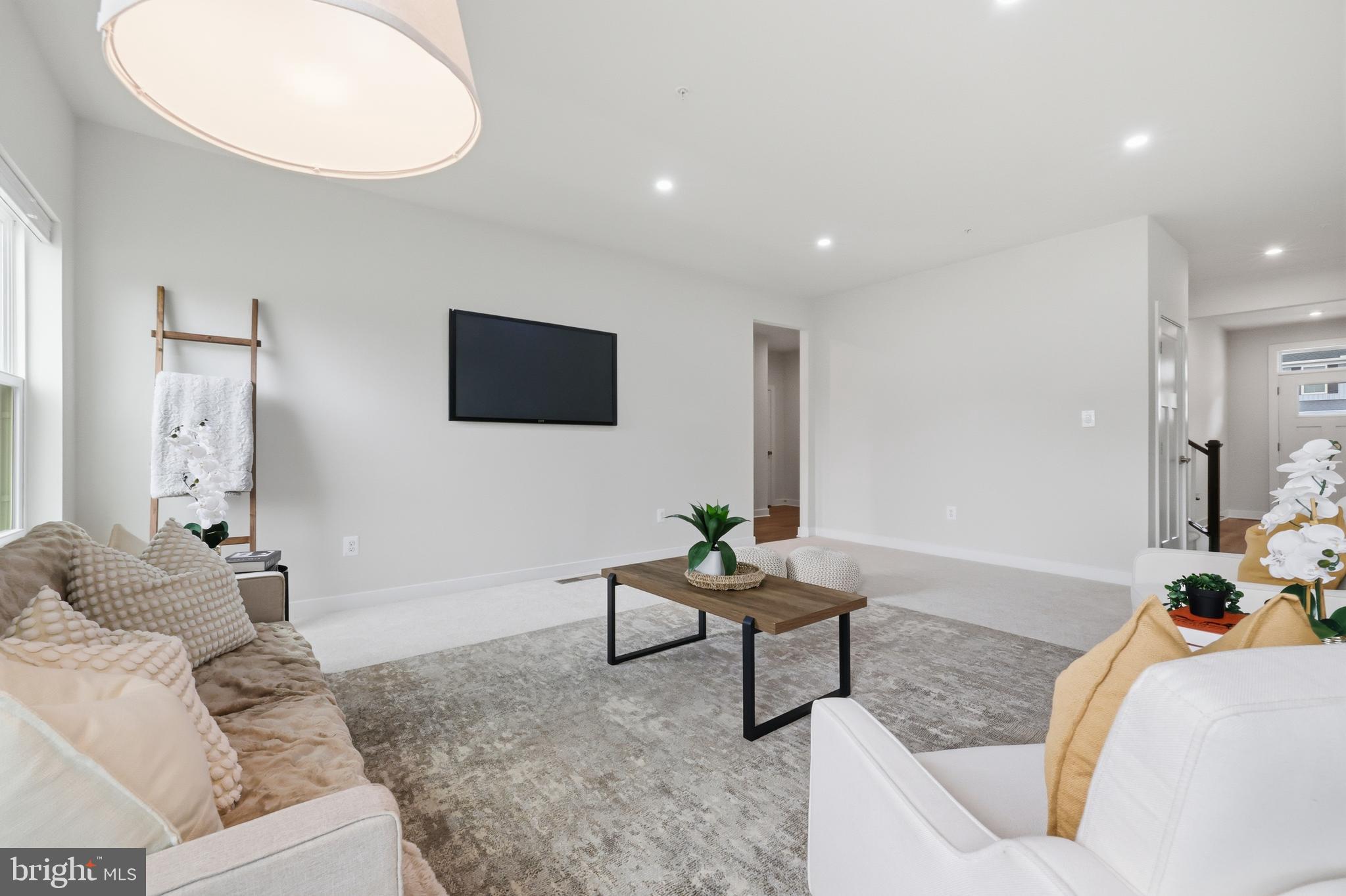 WELLINGTON FARMS - Residential