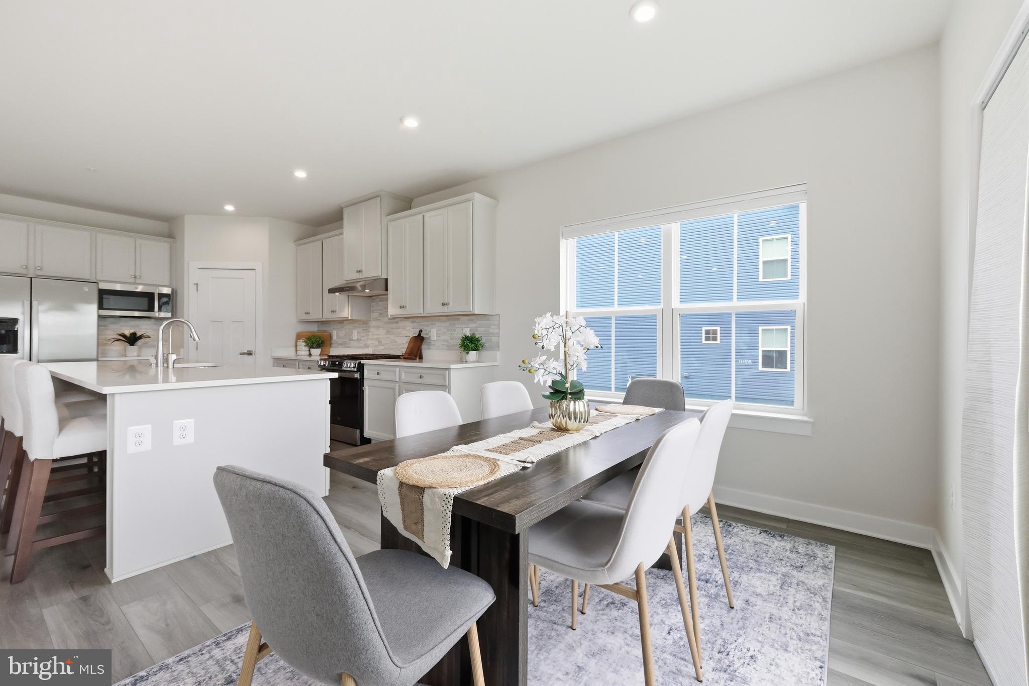 WELLINGTON FARMS - Residential