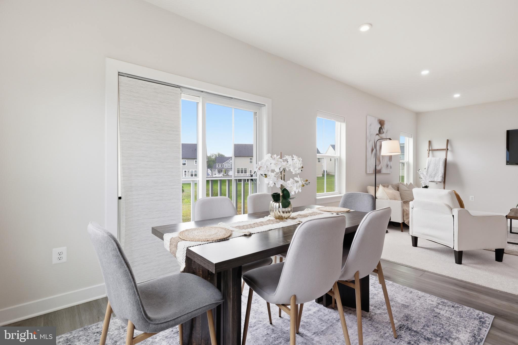 WELLINGTON FARMS - Residential