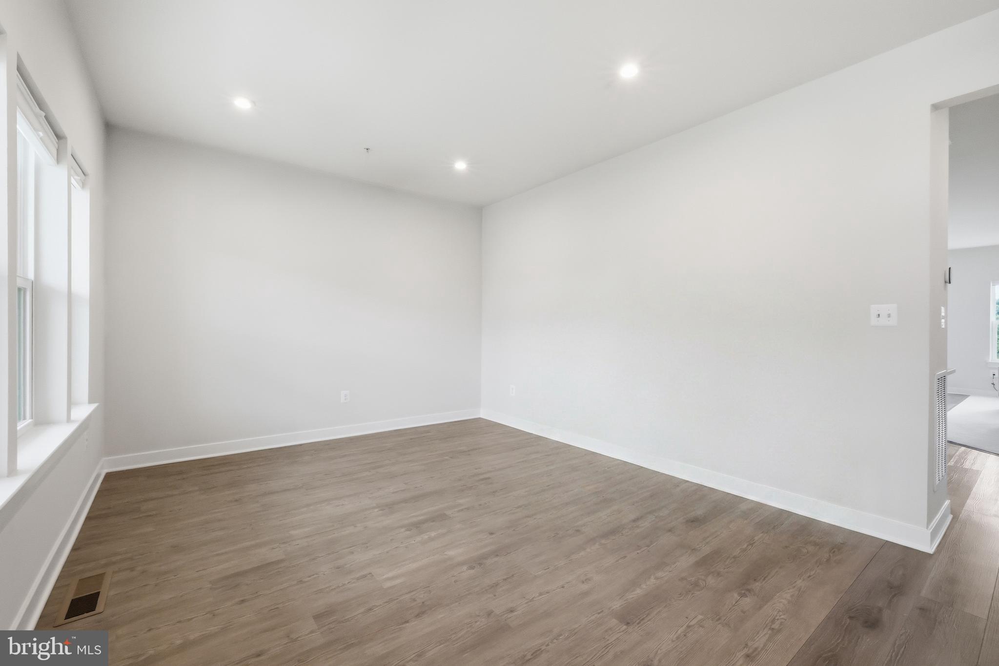 WELLINGTON FARMS - Residential