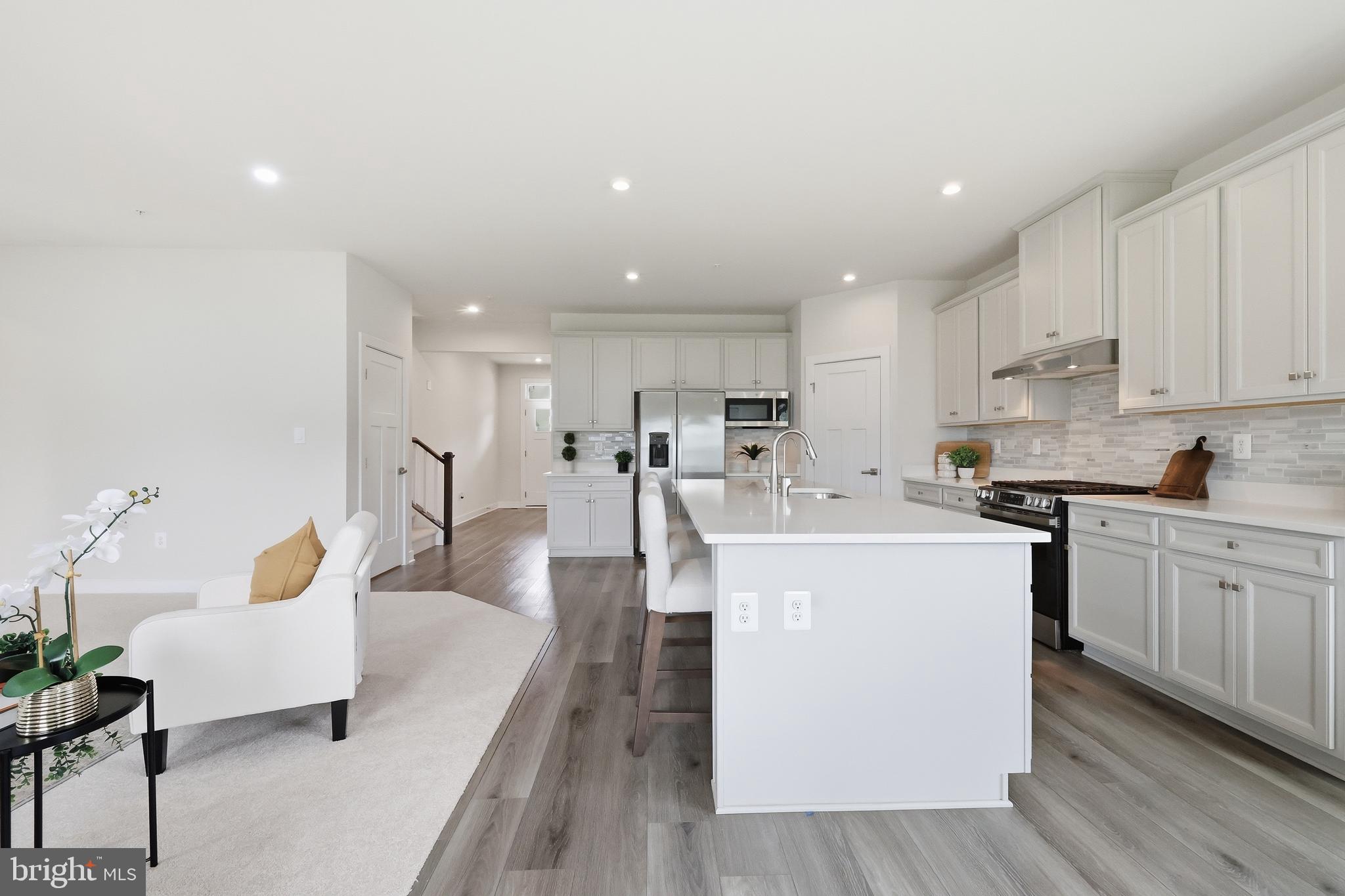 WELLINGTON FARMS - Residential