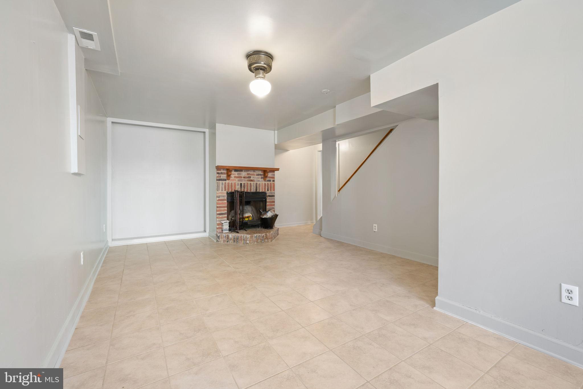 WINDSOR PLACE - Residential