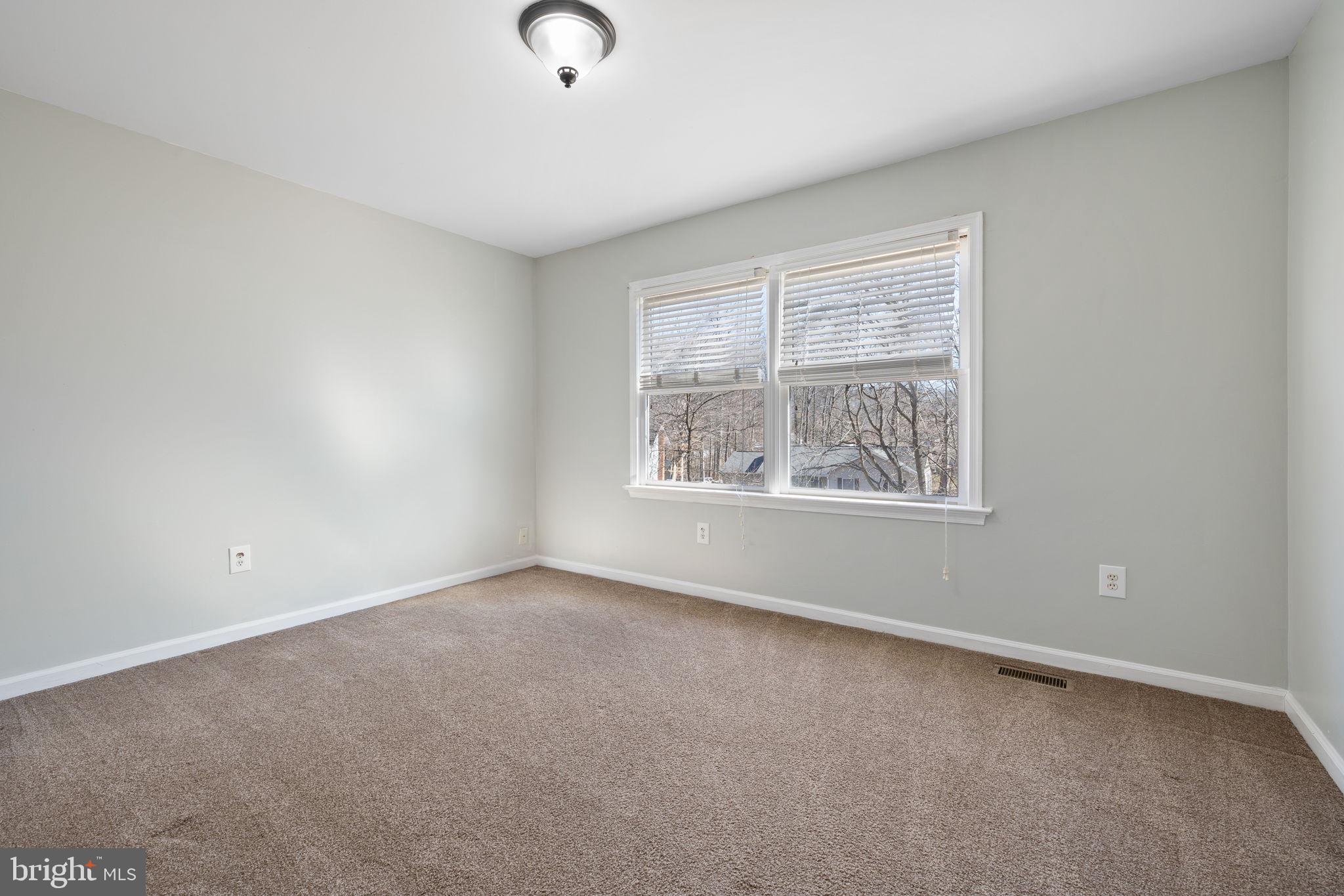WINDSOR PLACE - Residential