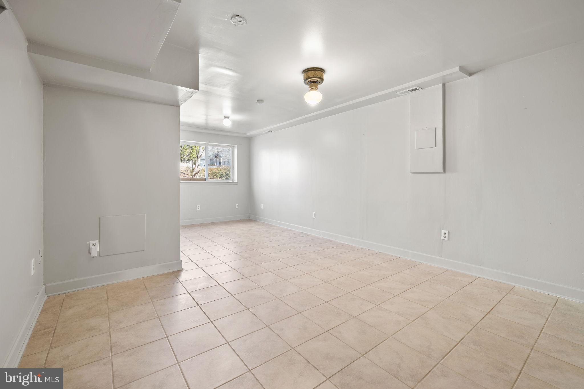 WINDSOR PLACE - Residential