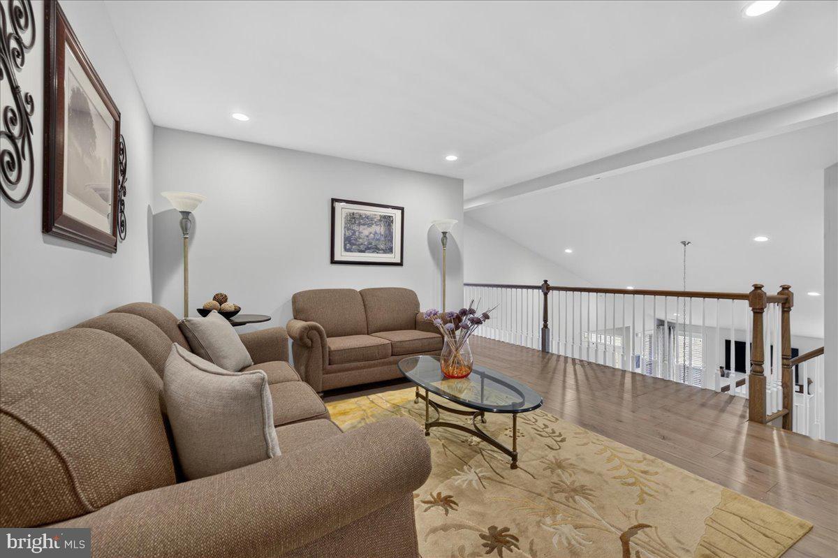 REGENCY AT HILLTOWN - Residential
