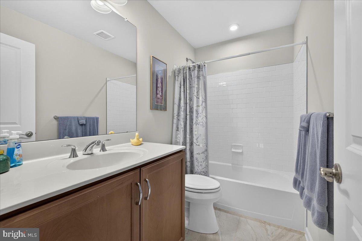 REGENCY AT HILLTOWN - Residential