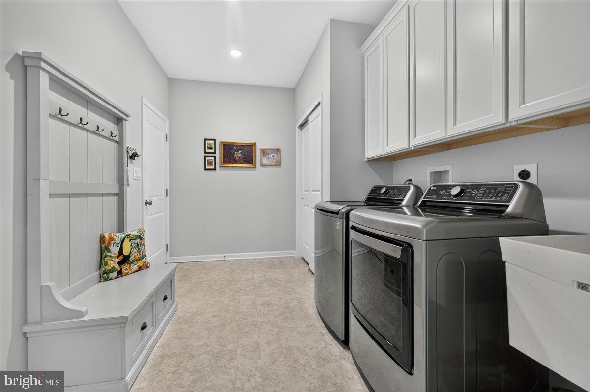 REGENCY AT HILLTOWN - Residential