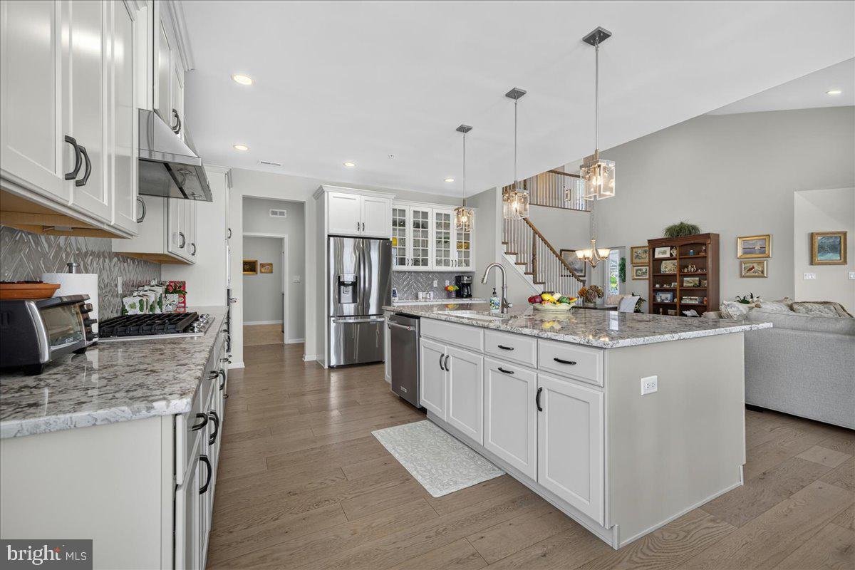 REGENCY AT HILLTOWN - Residential