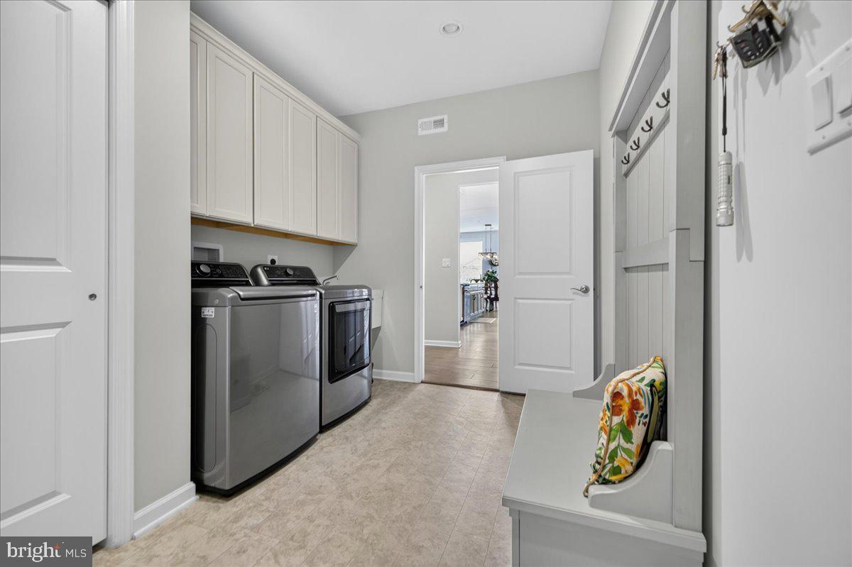 REGENCY AT HILLTOWN - Residential