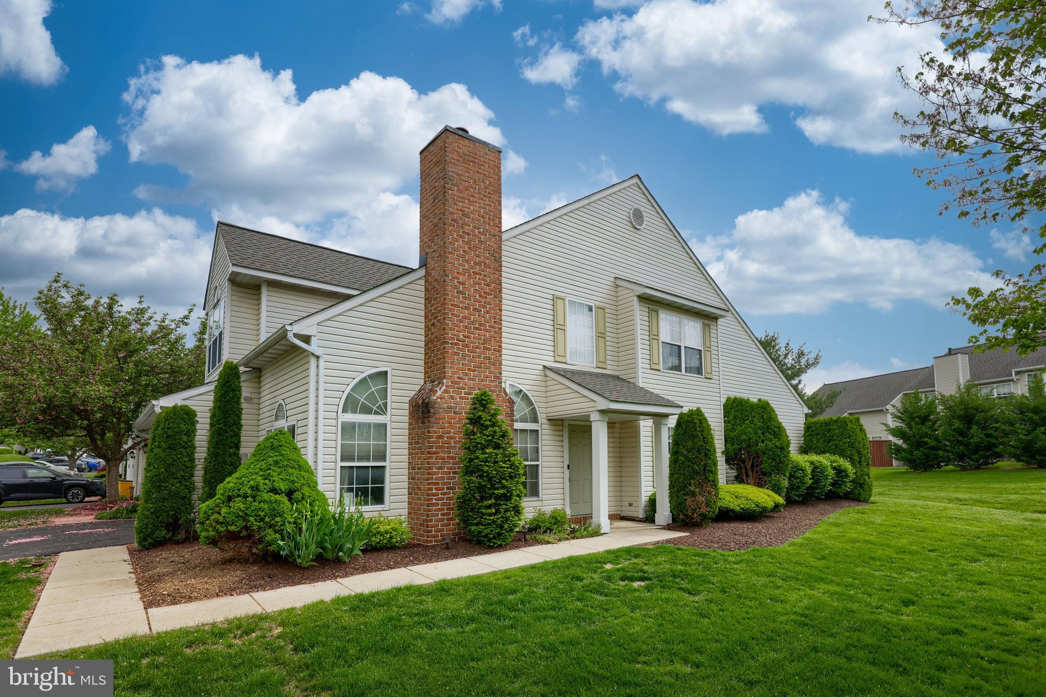 SPRING RIDGE - Residential
