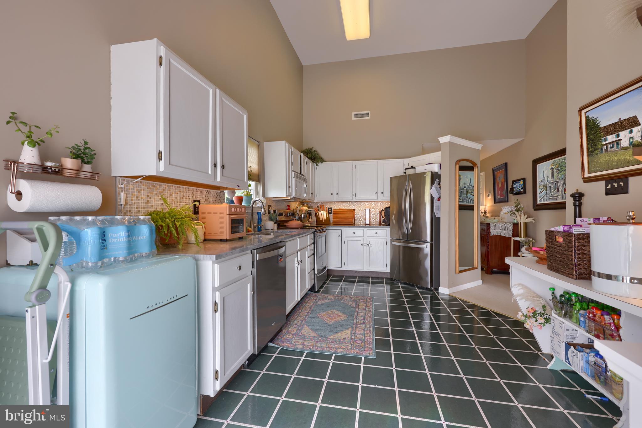 SPRING RIDGE - Residential
