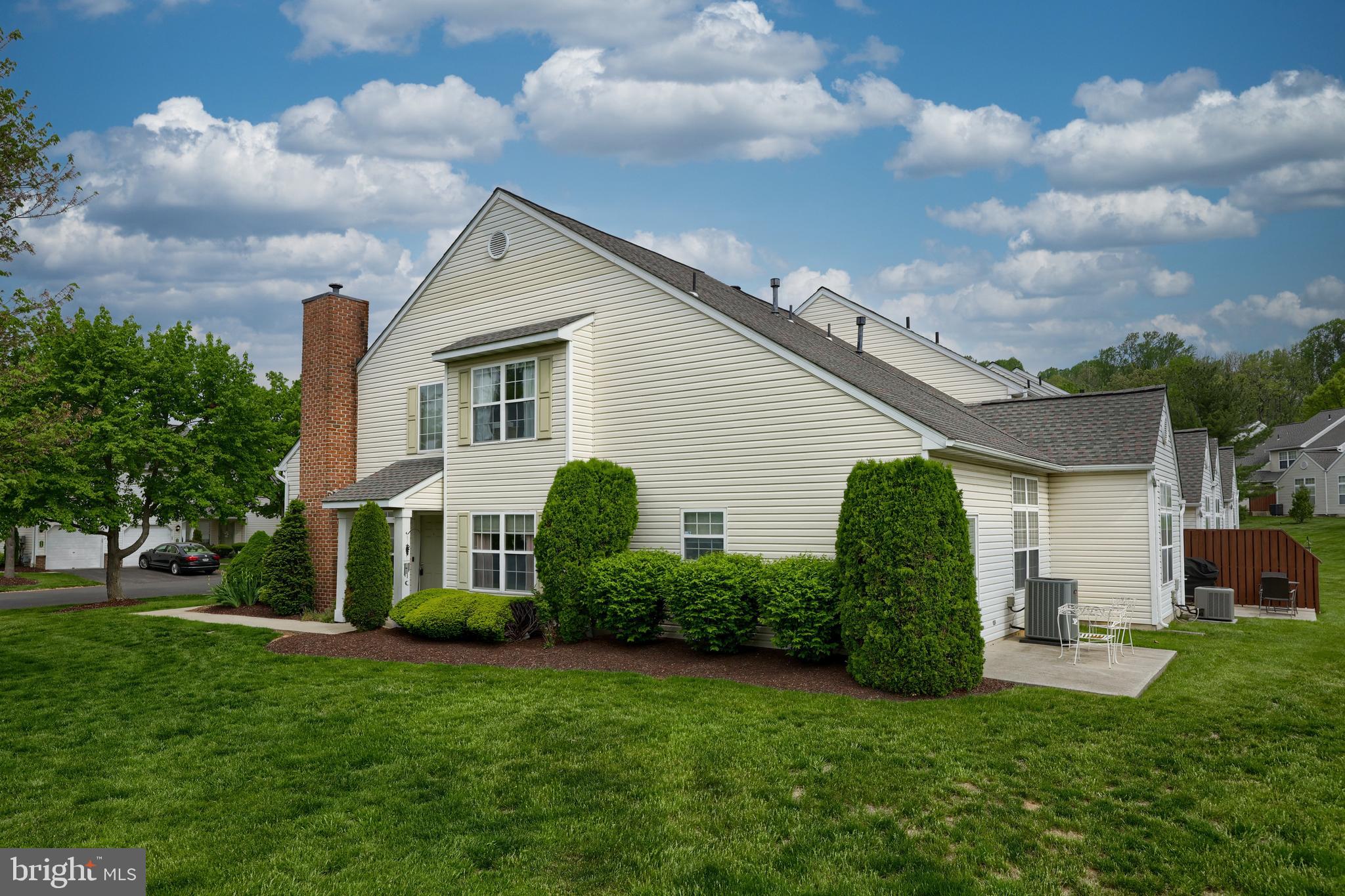 SPRING RIDGE - Residential