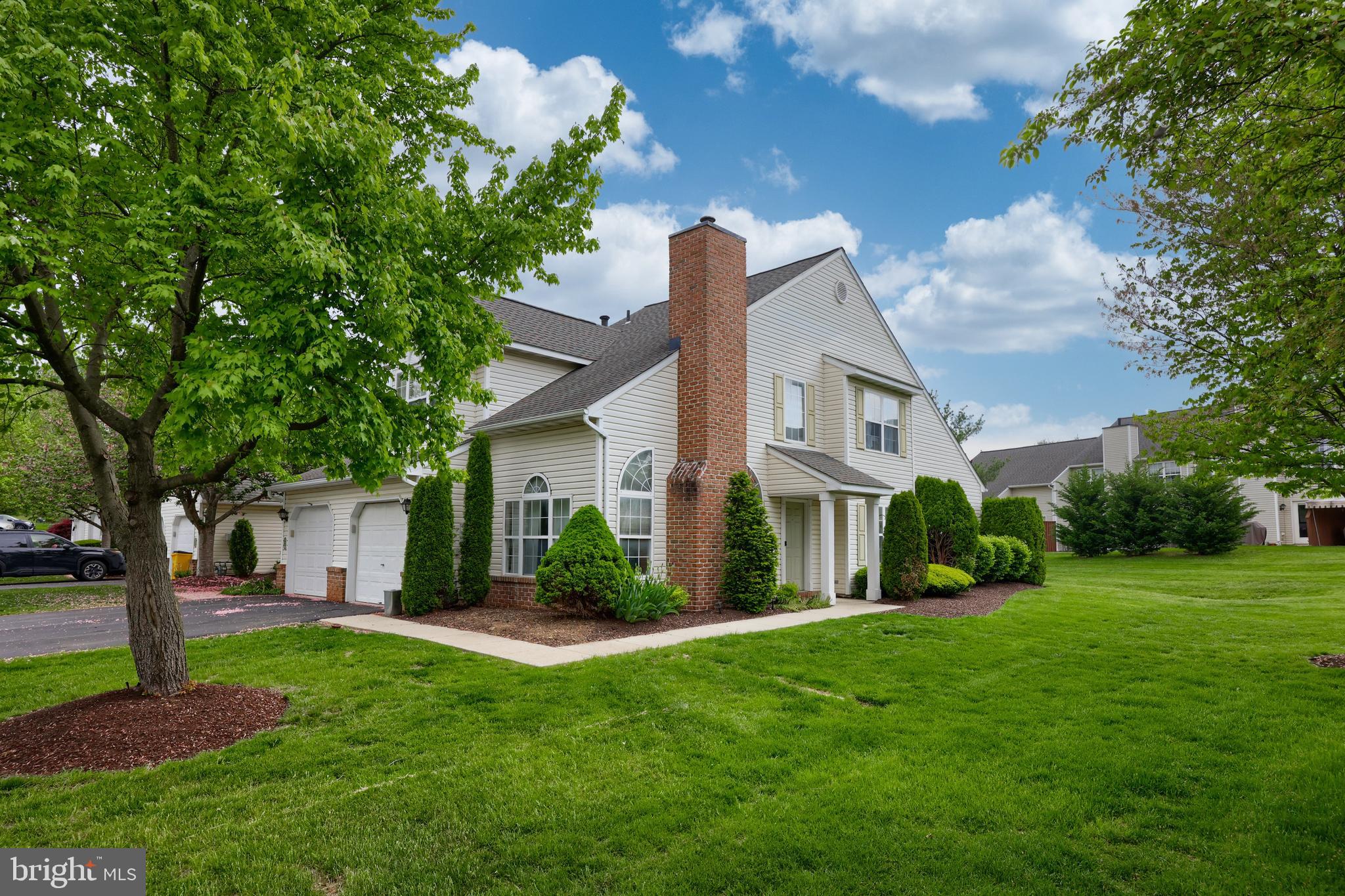 SPRING RIDGE - Residential