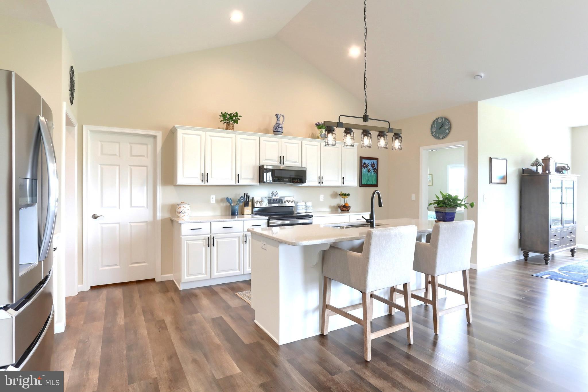 WINDING CREEK - Residential