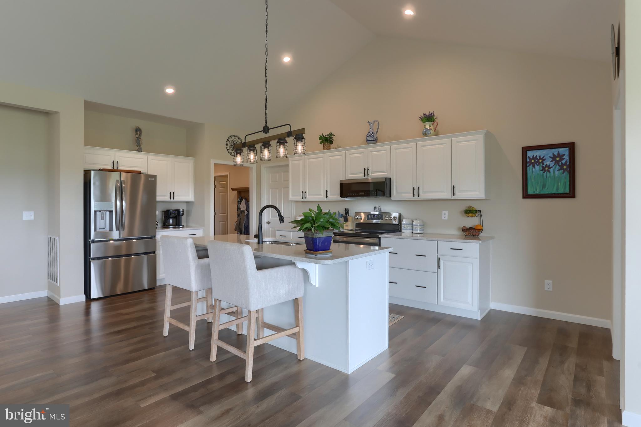 WINDING CREEK - Residential