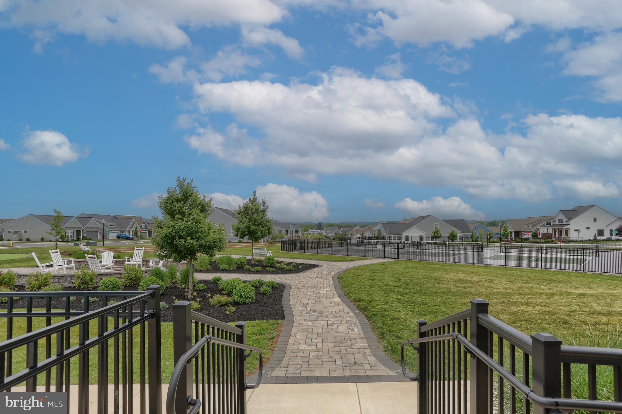 WINDING CREEK - Residential