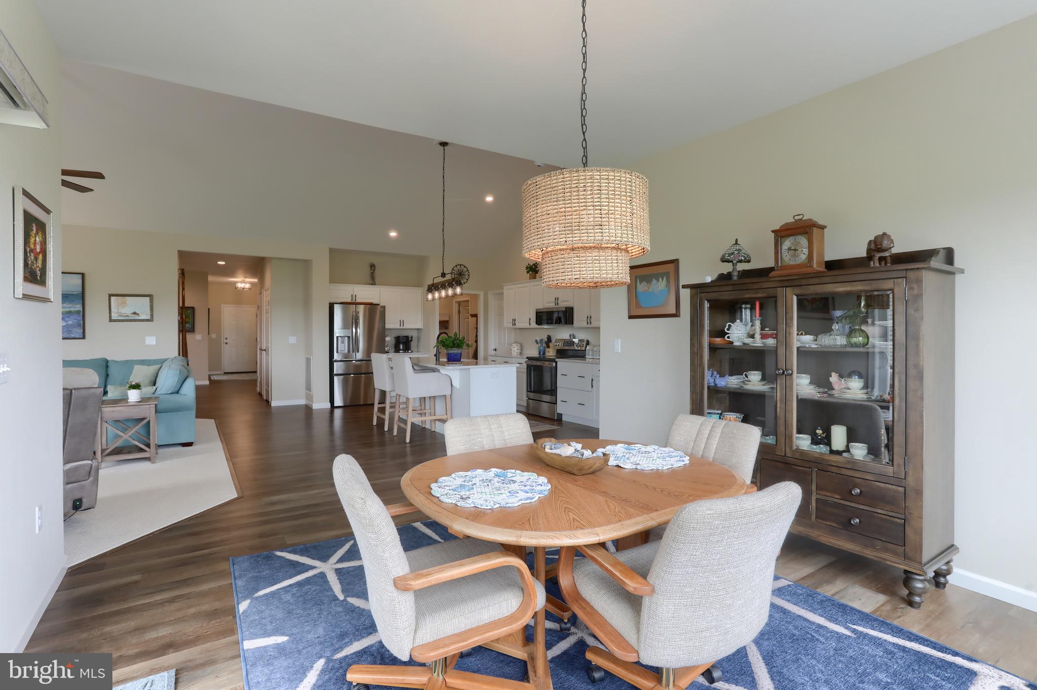WINDING CREEK - Residential