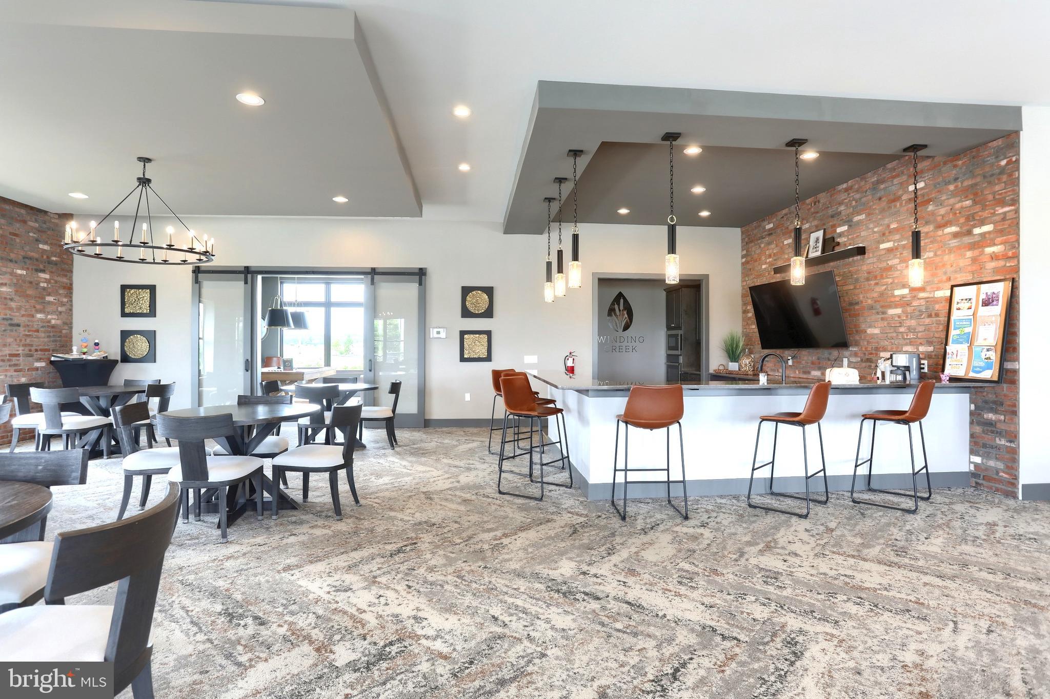 WINDING CREEK - Residential