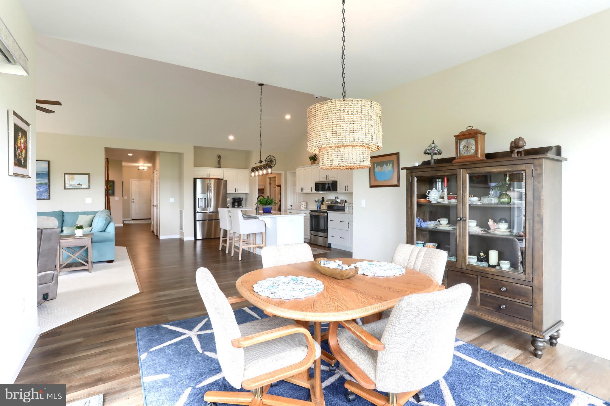 WINDING CREEK - Residential
