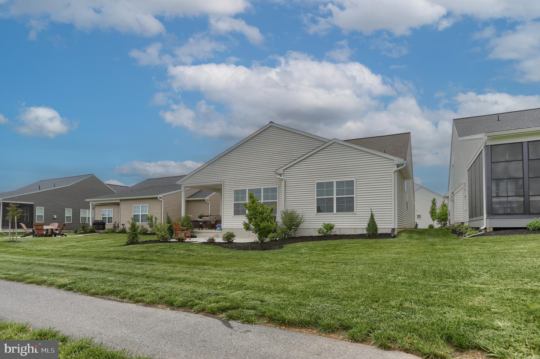 WINDING CREEK - Residential