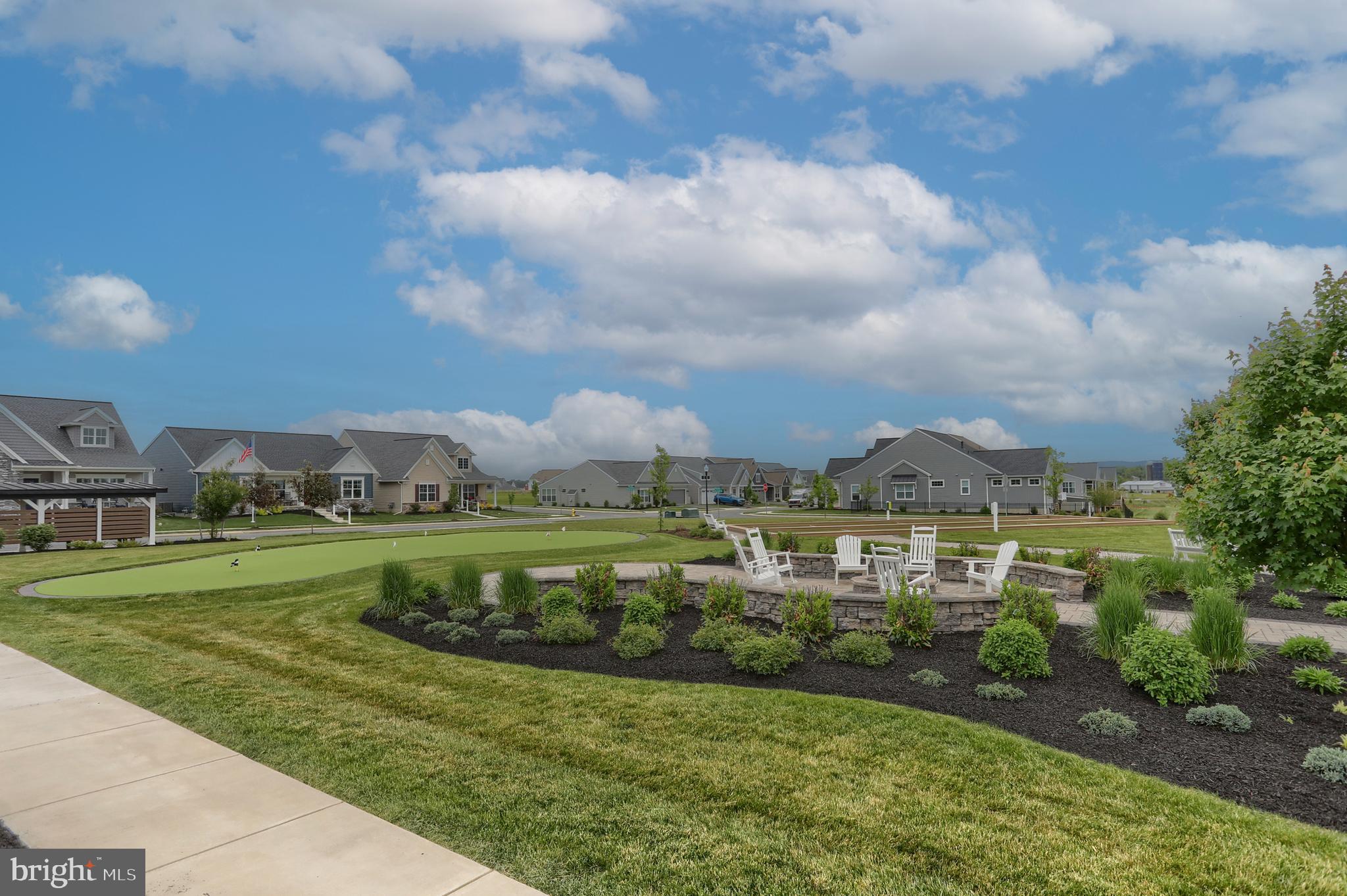 WINDING CREEK - Residential