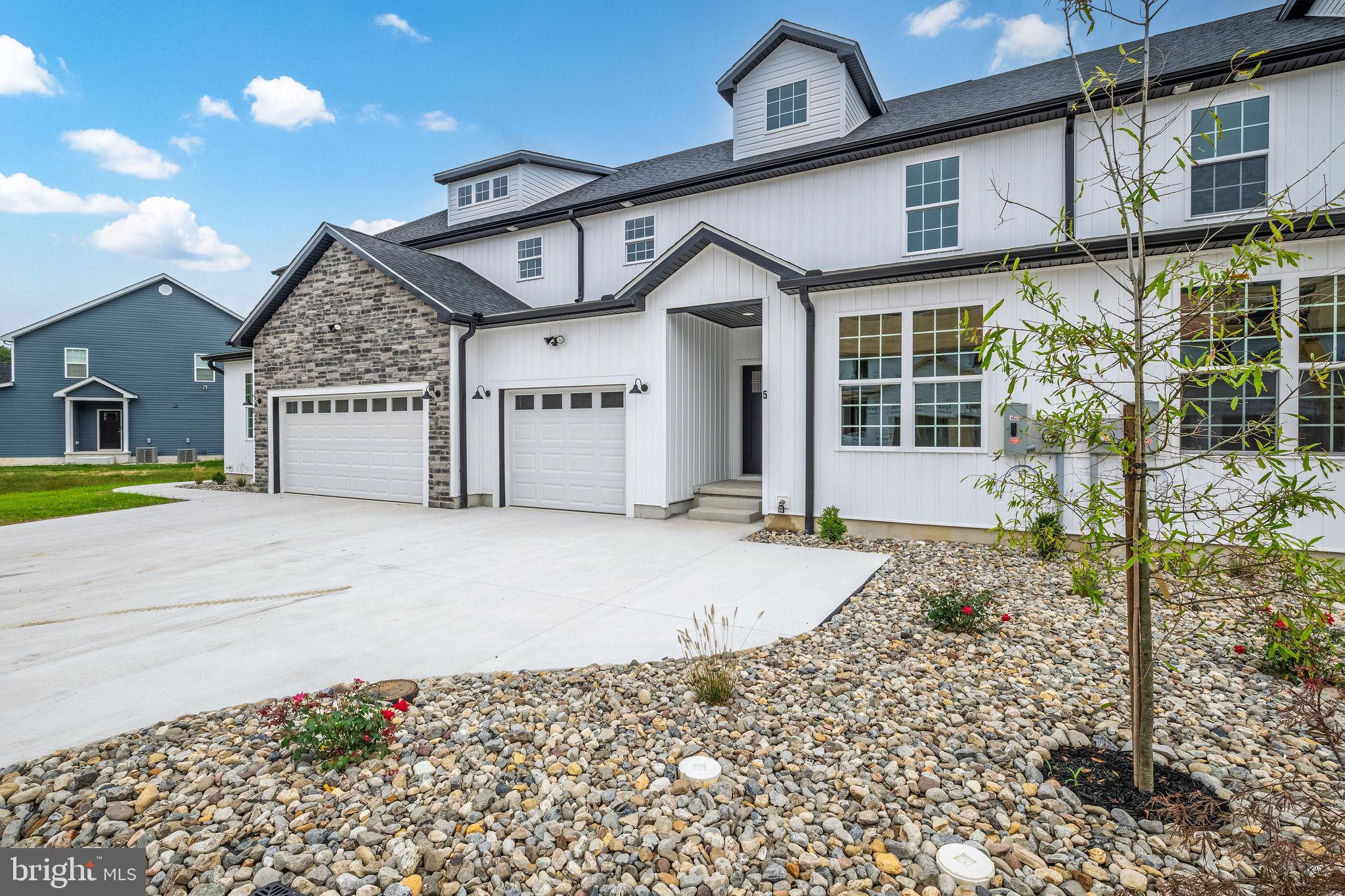 VILLAGES OF MAPLE DALE - Residential