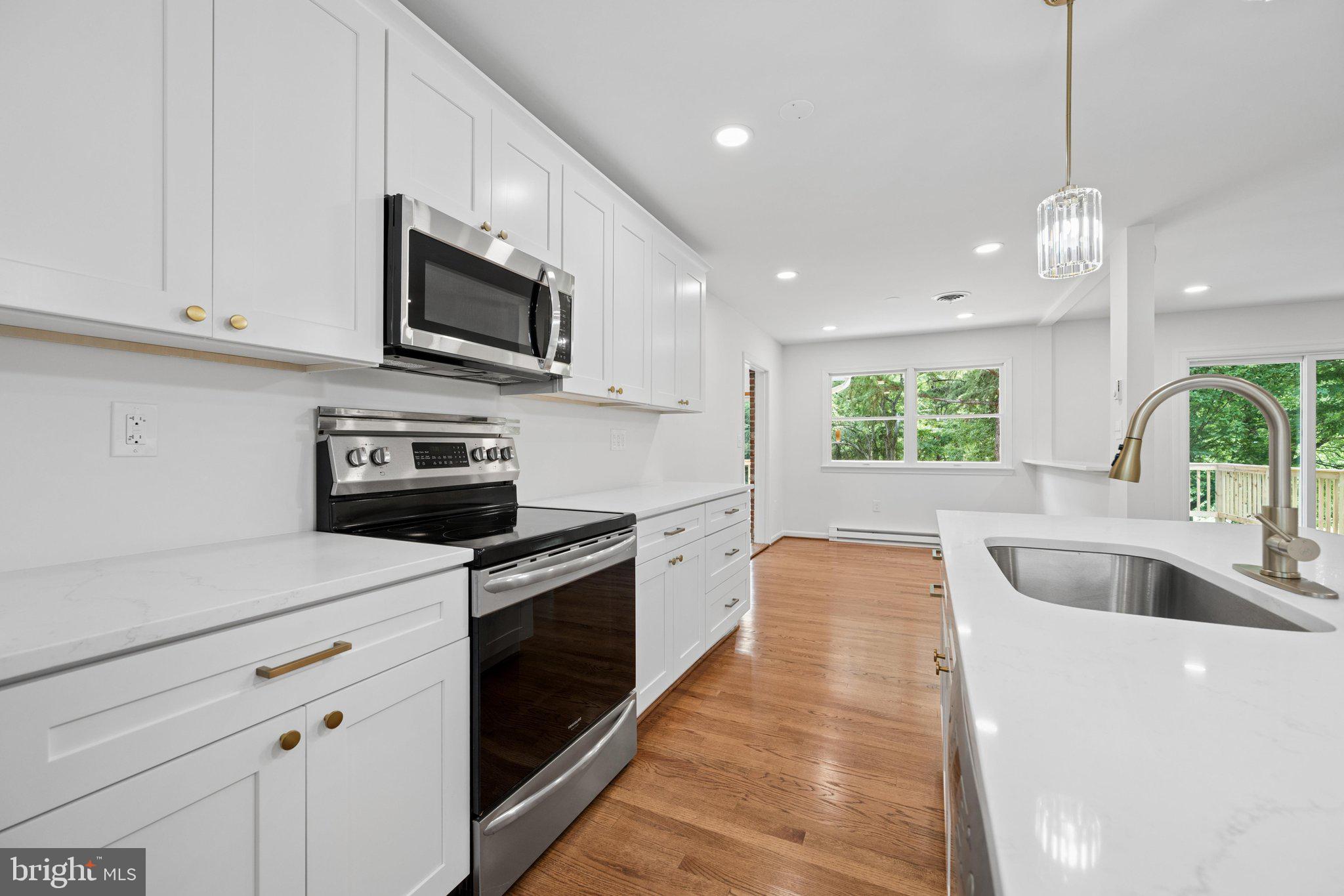 HICKORY HILL - Residential