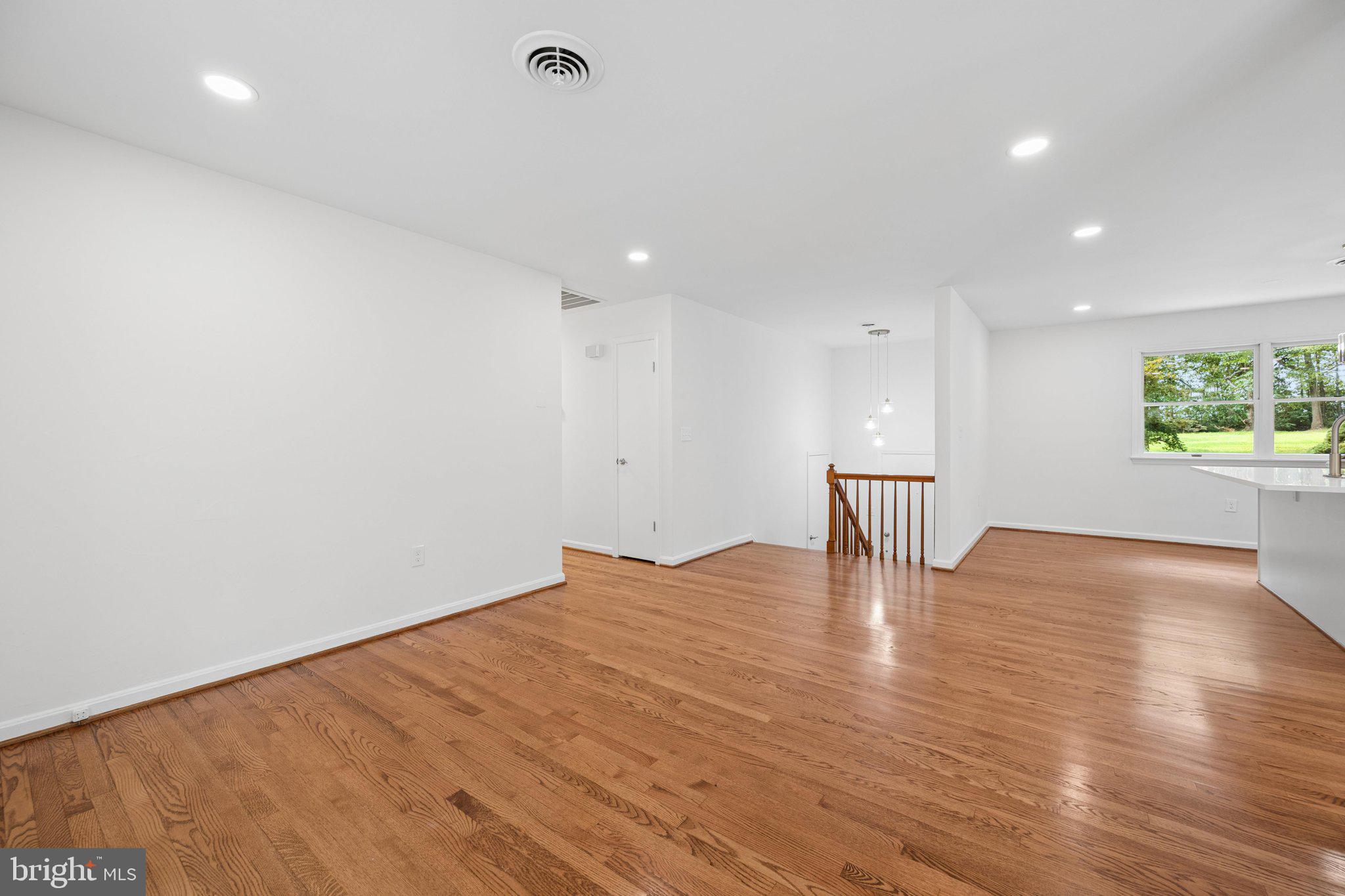 HICKORY HILL - Residential