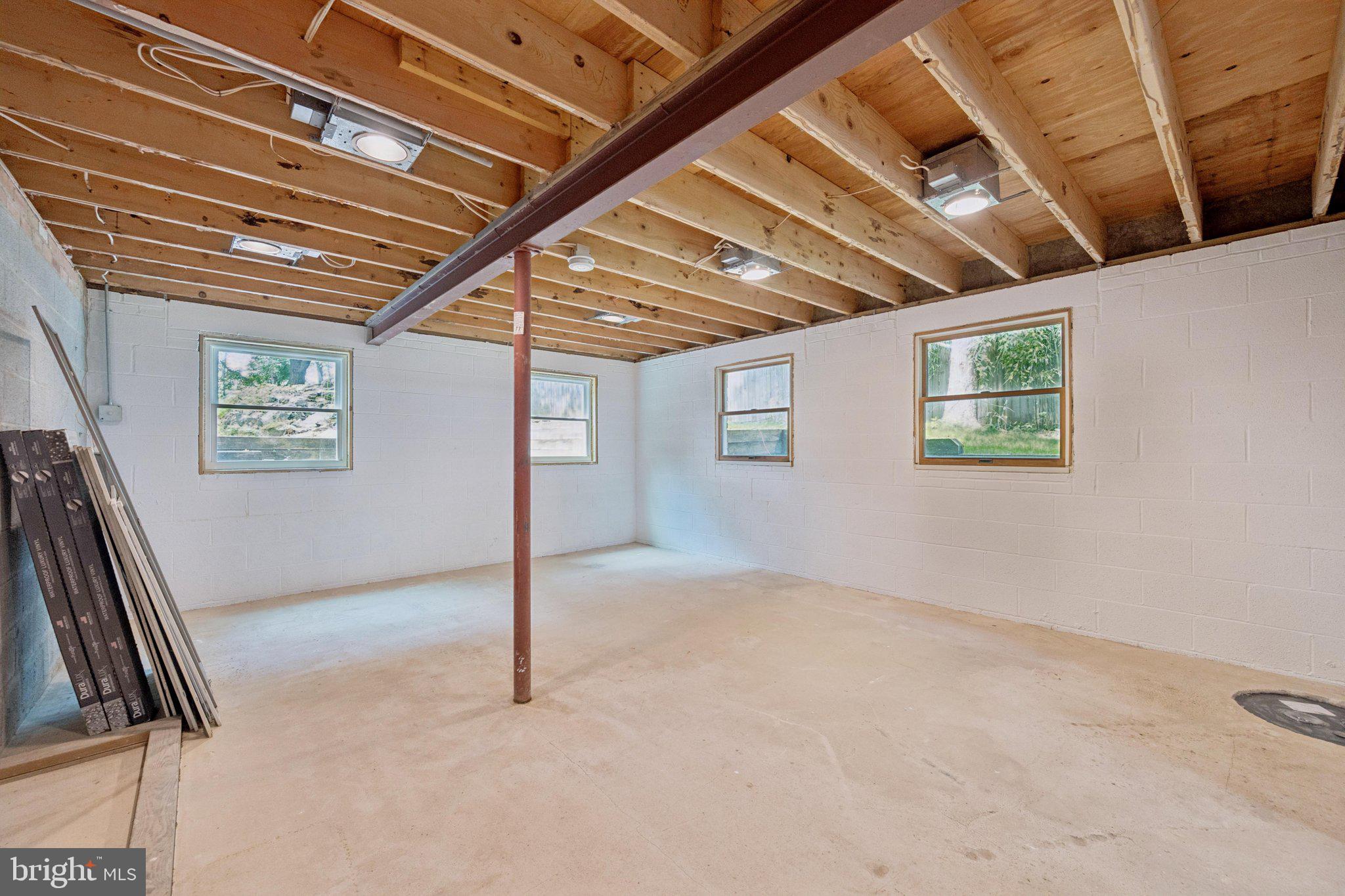 HICKORY HILL - Residential