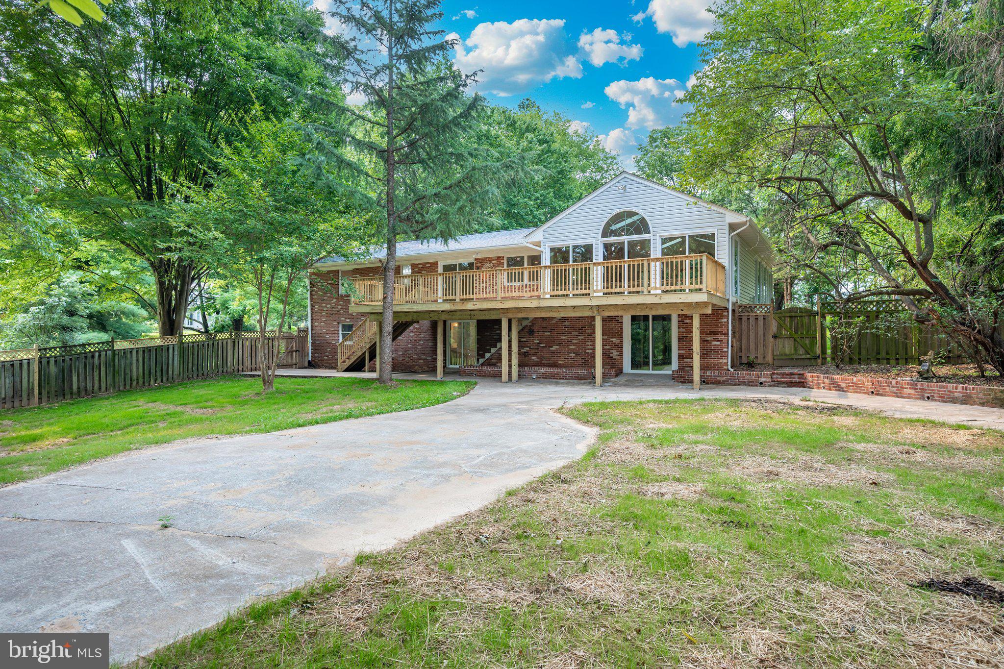 HICKORY HILL - Residential