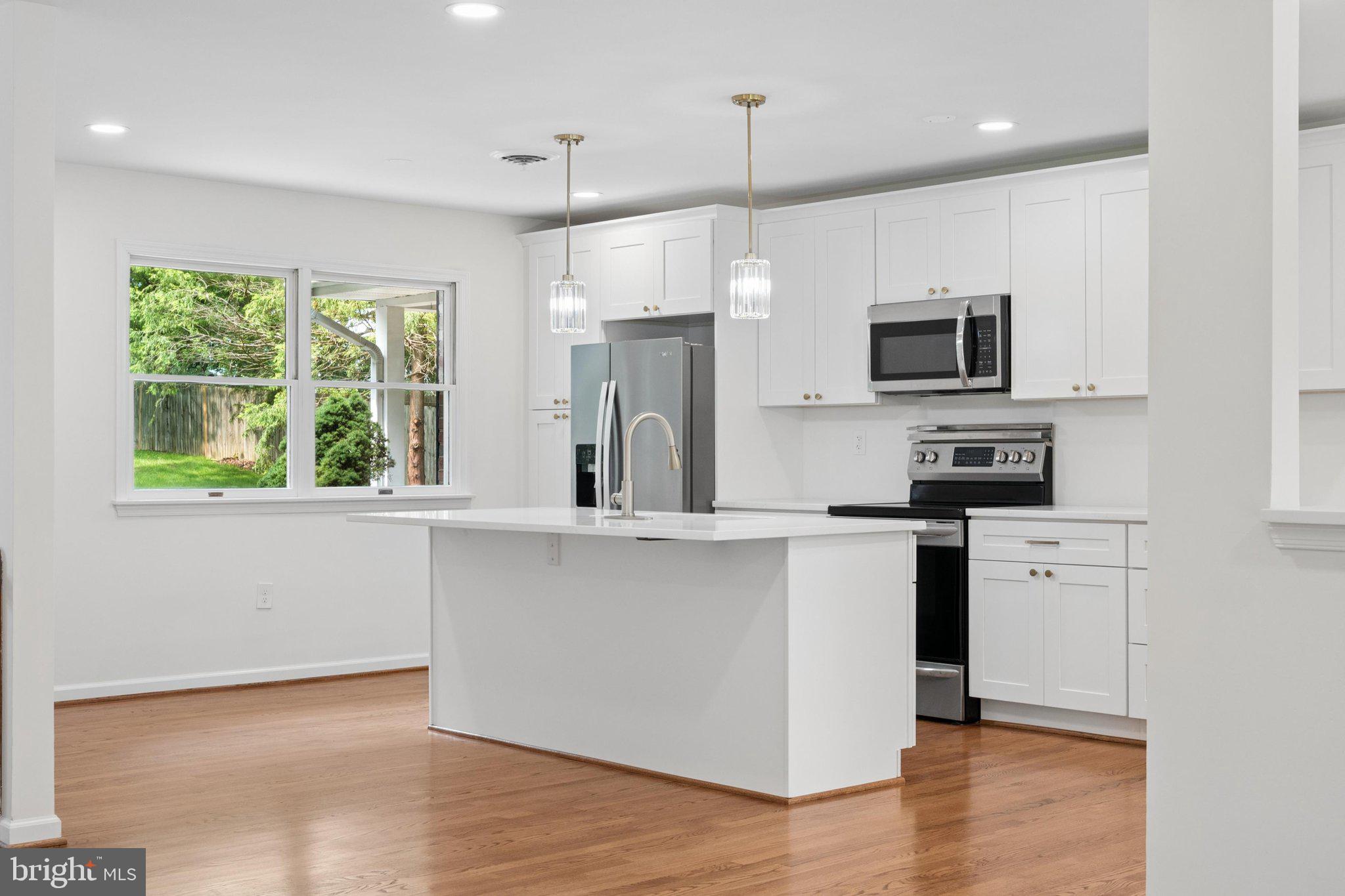 HICKORY HILL - Residential