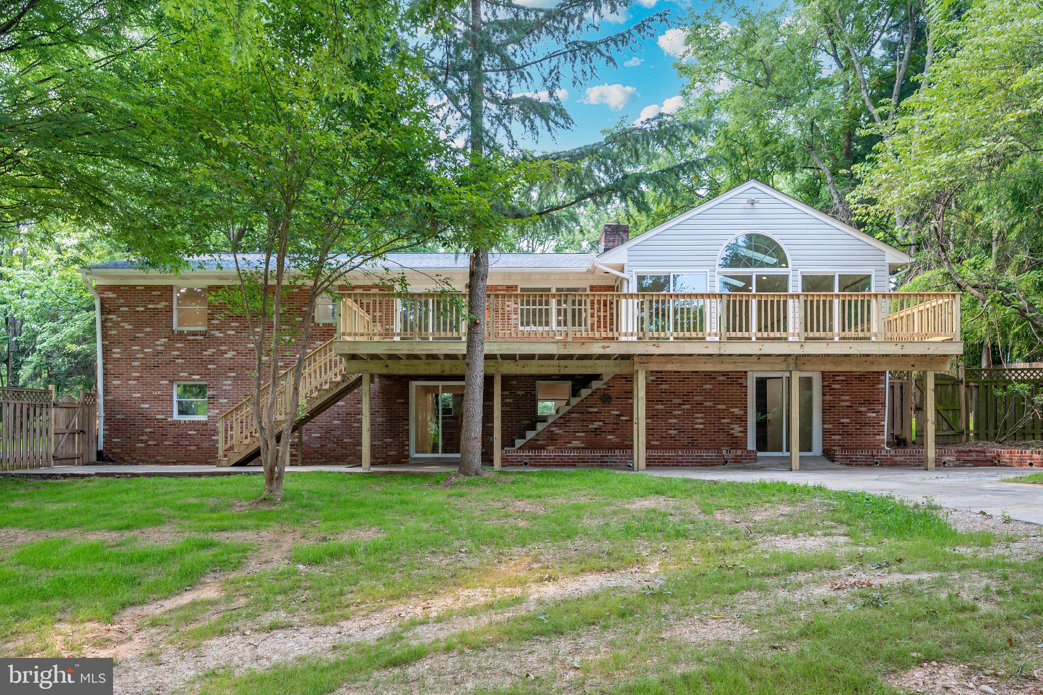 HICKORY HILL - Residential