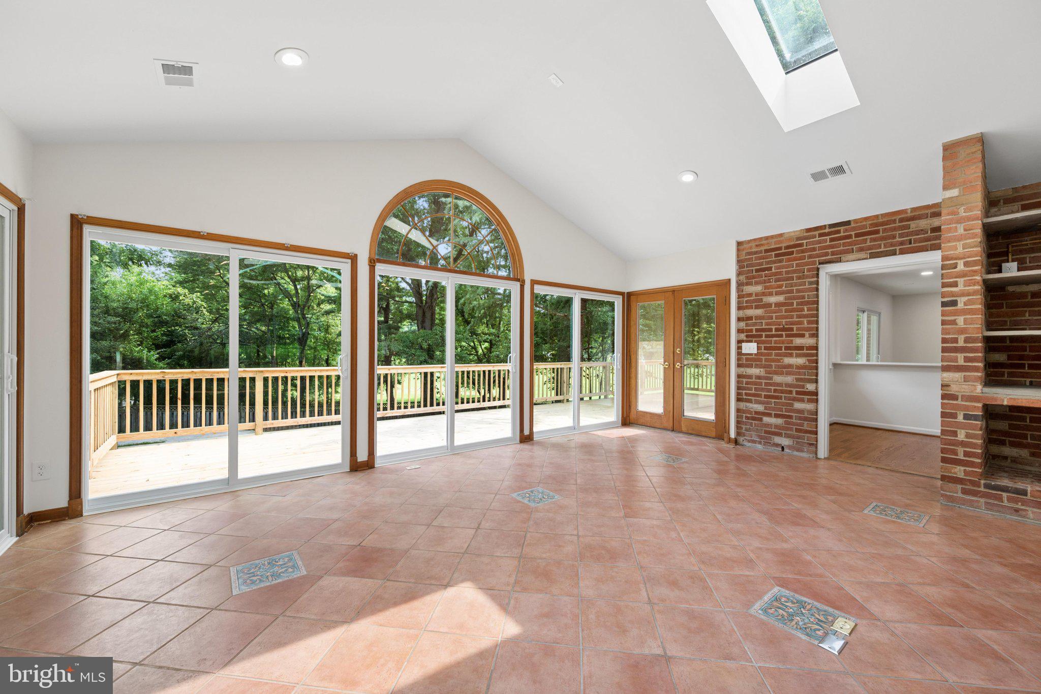 HICKORY HILL - Residential