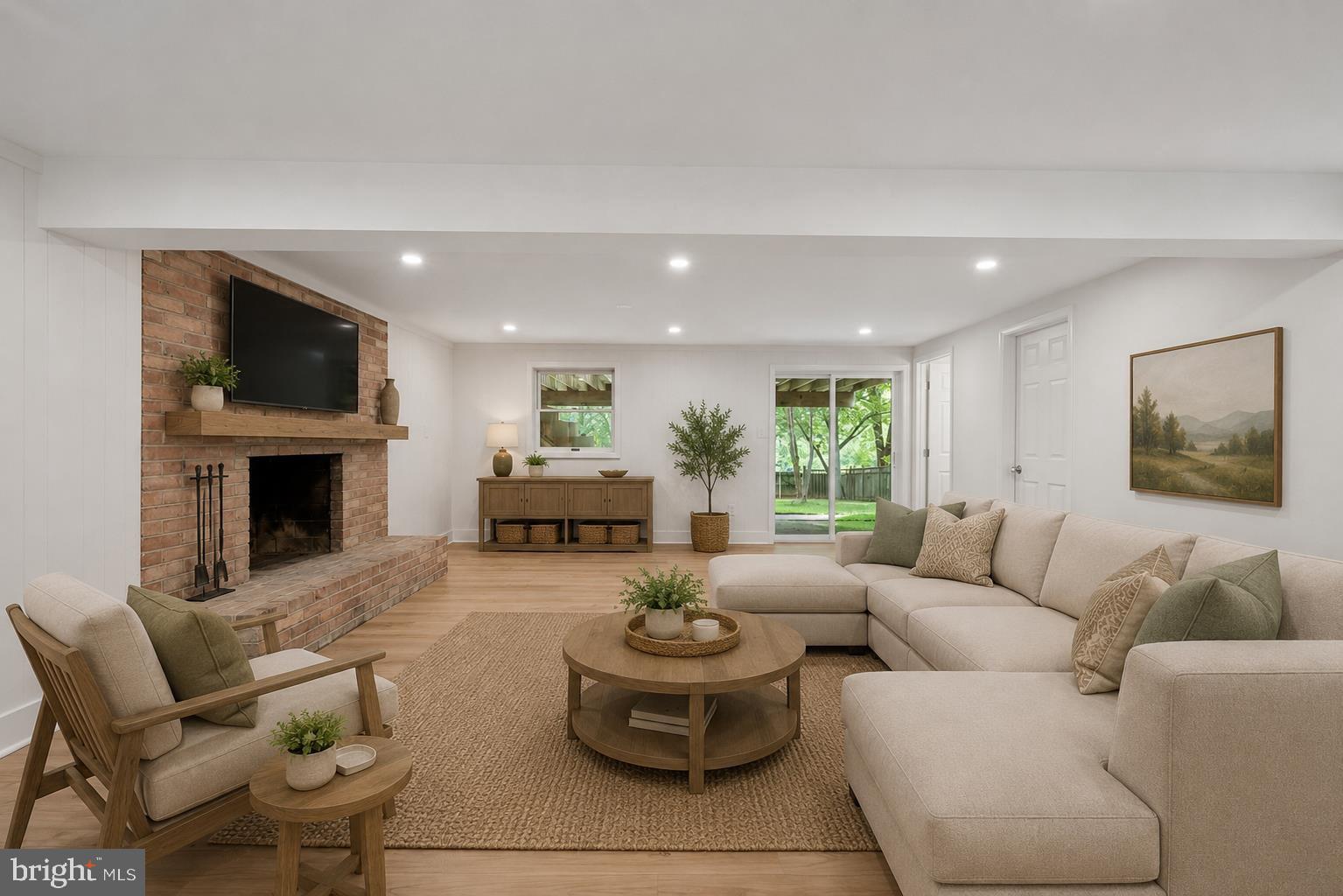 HICKORY HILL - Residential